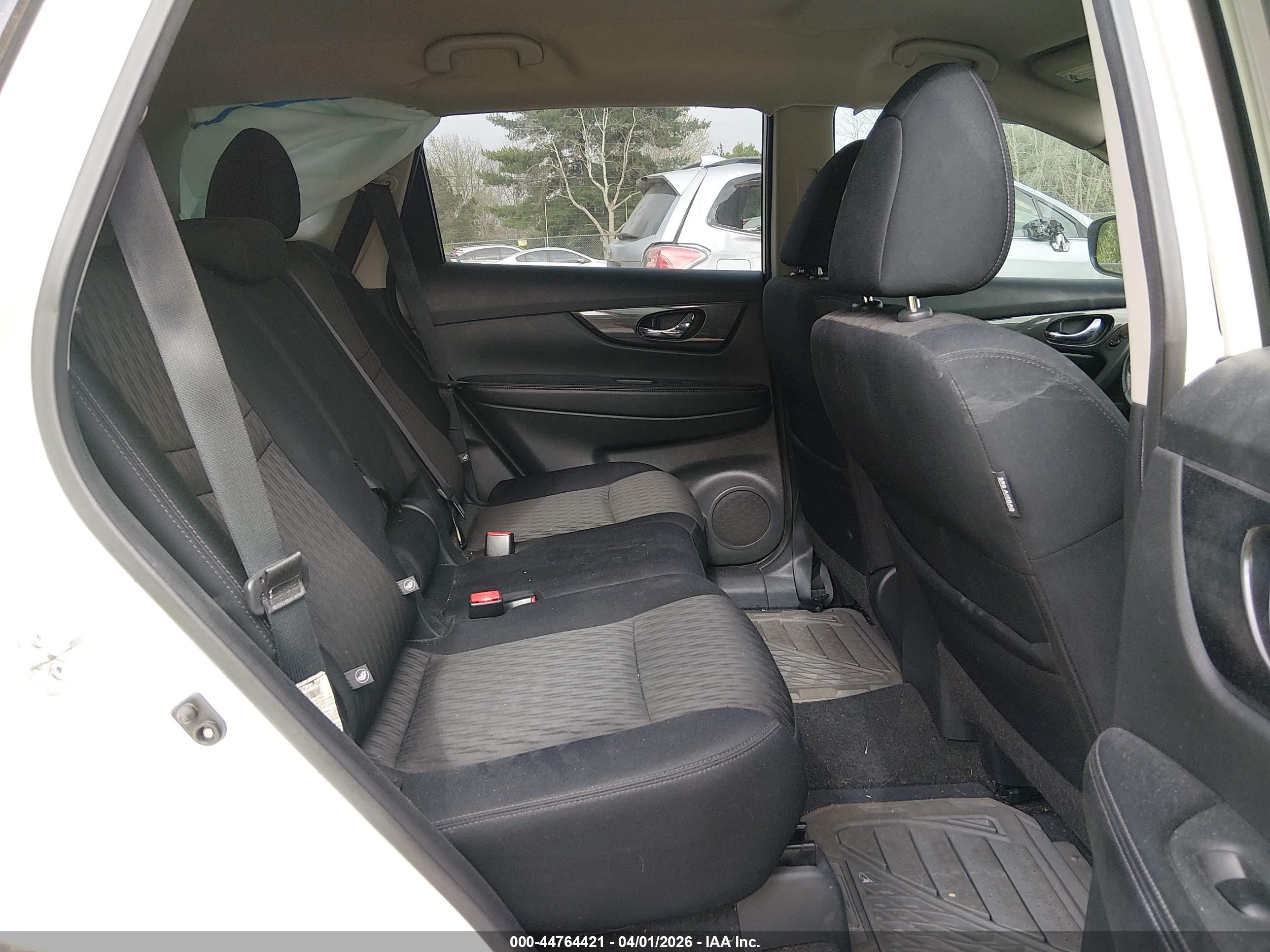 NISSAN ROGUE image 8