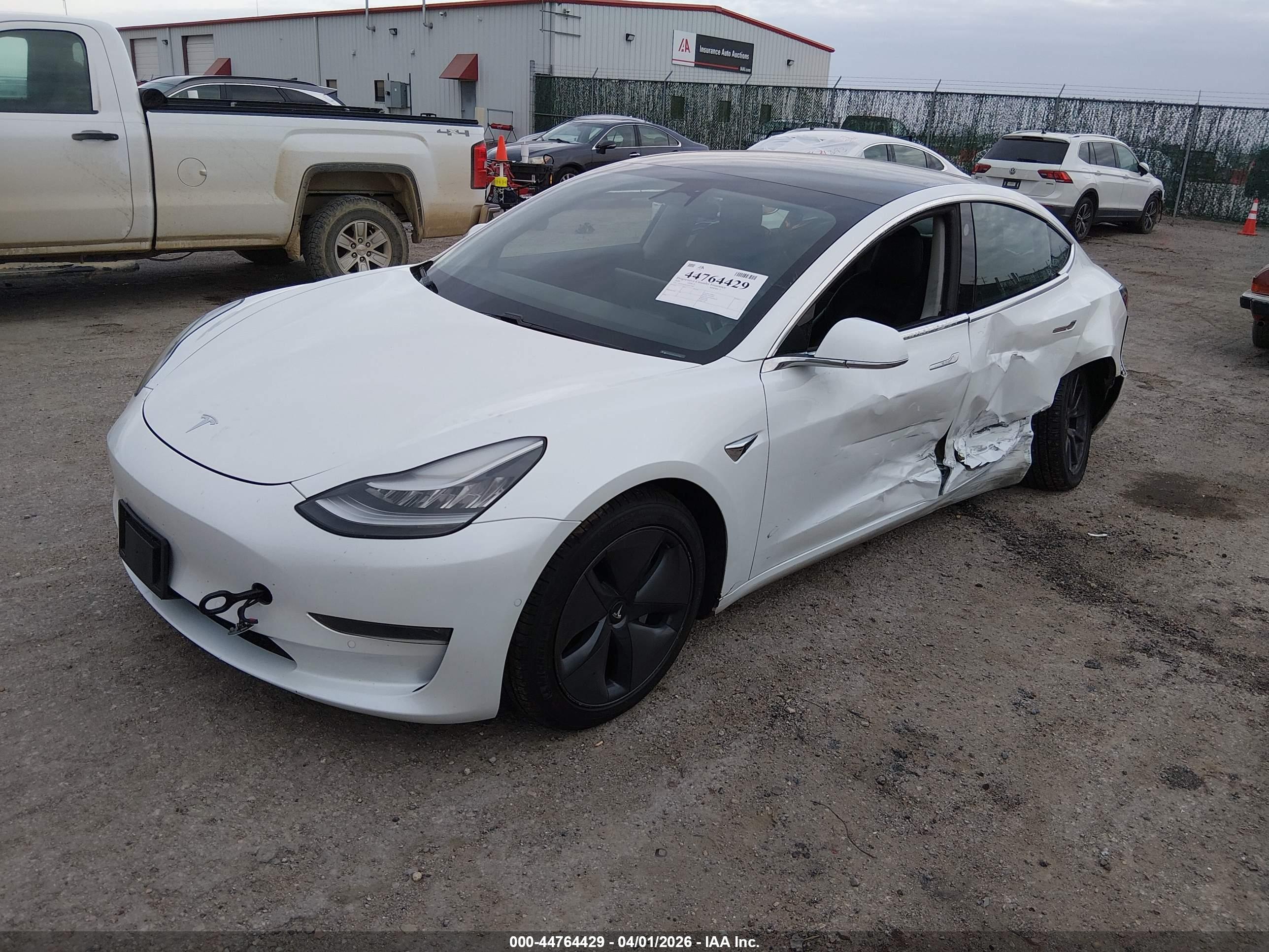 TESLA MODEL image 2