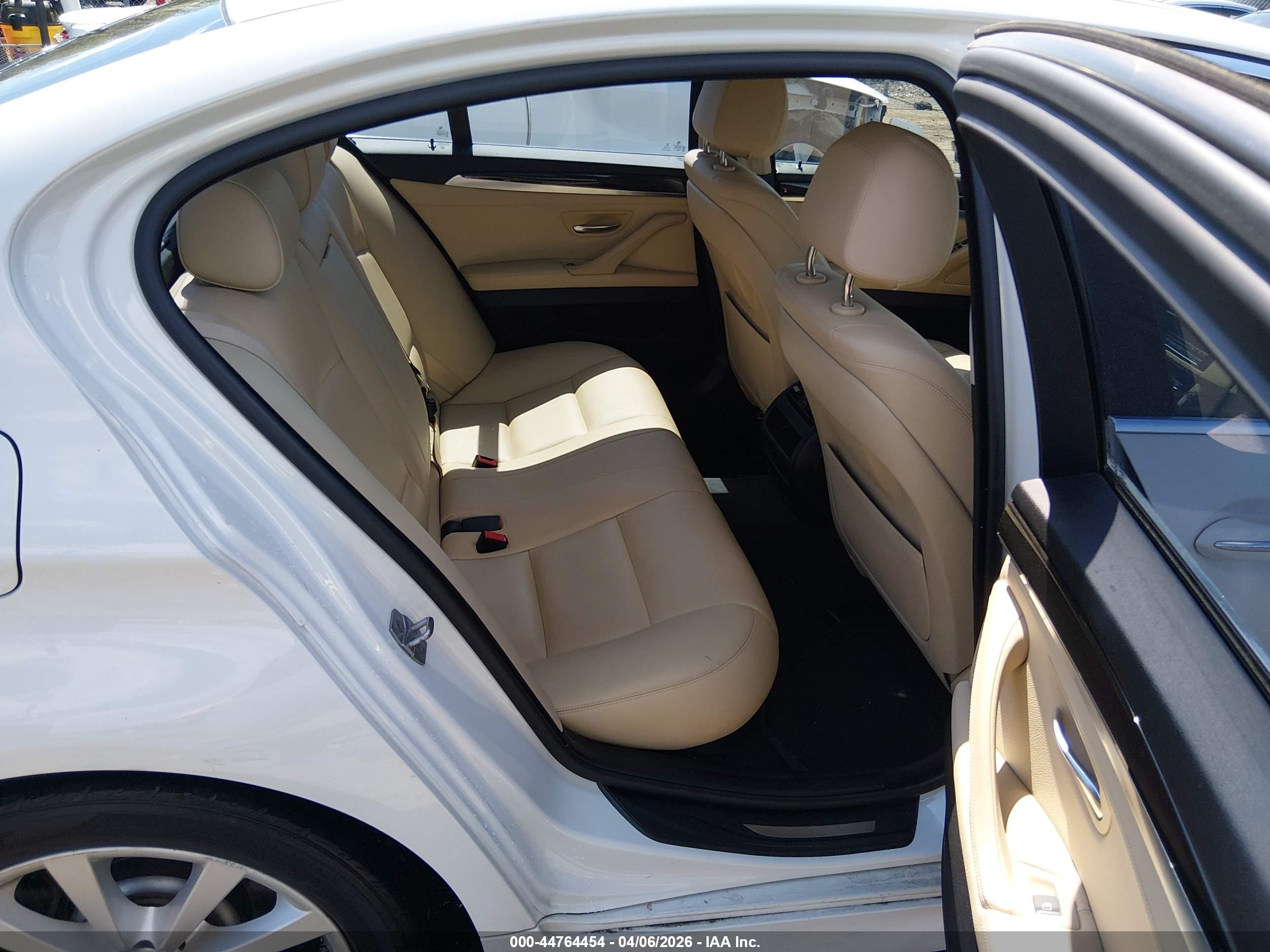 BMW 535I image 8