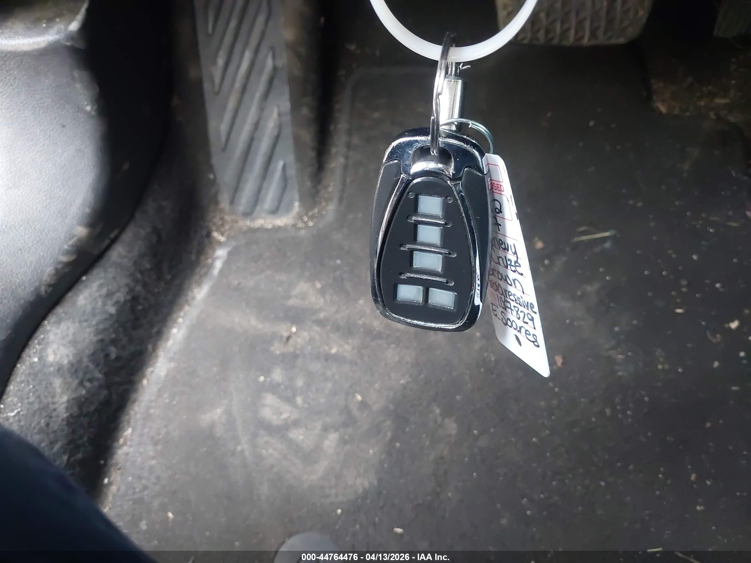 CHEVROLET CRUZE image 11