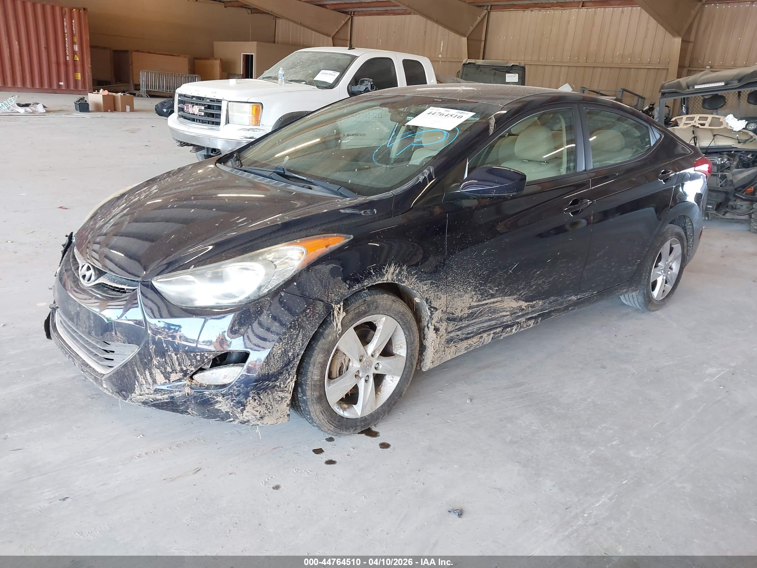 HYUNDAI ELANTRA image 2