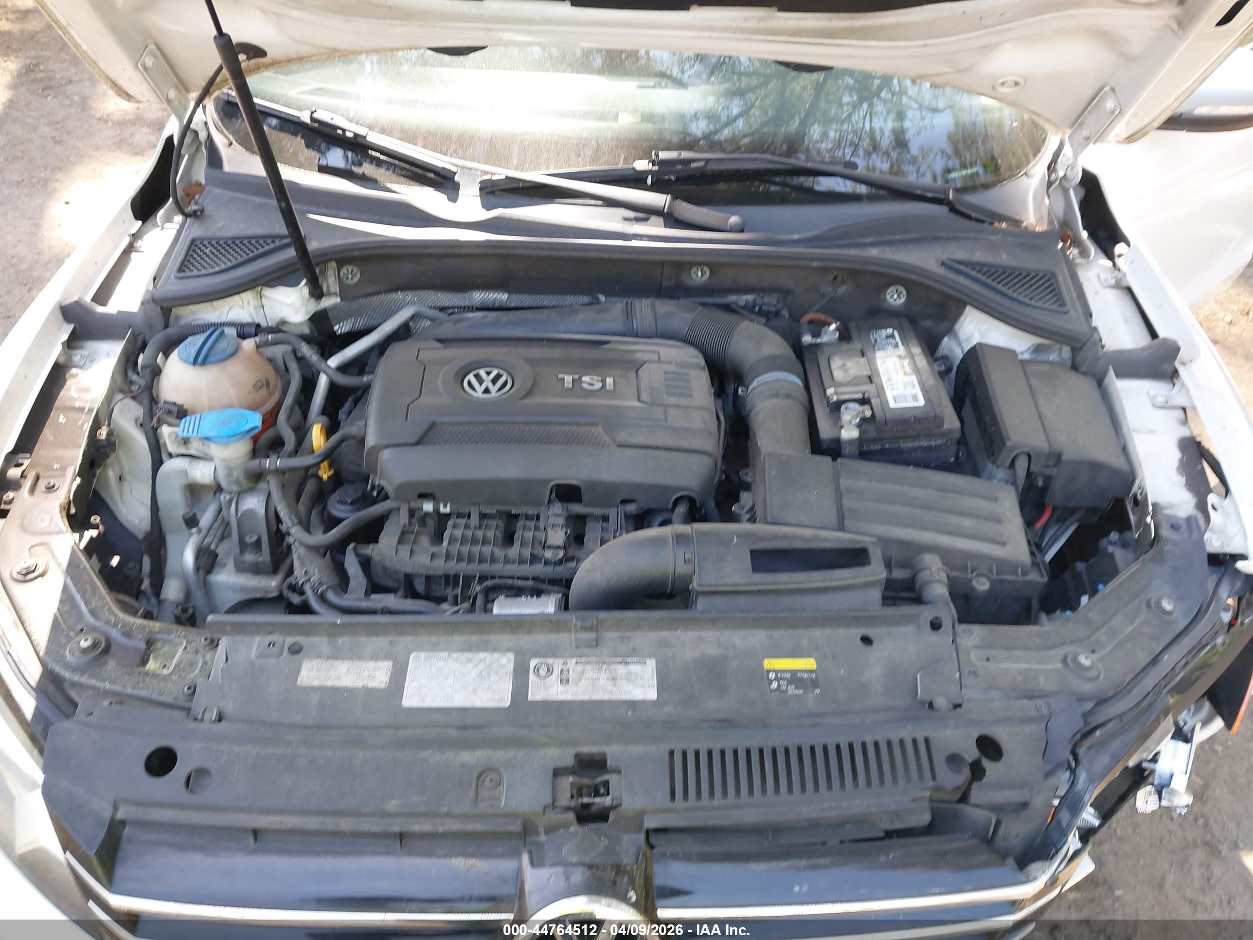 VOLKSWAGEN PASSAT image 10