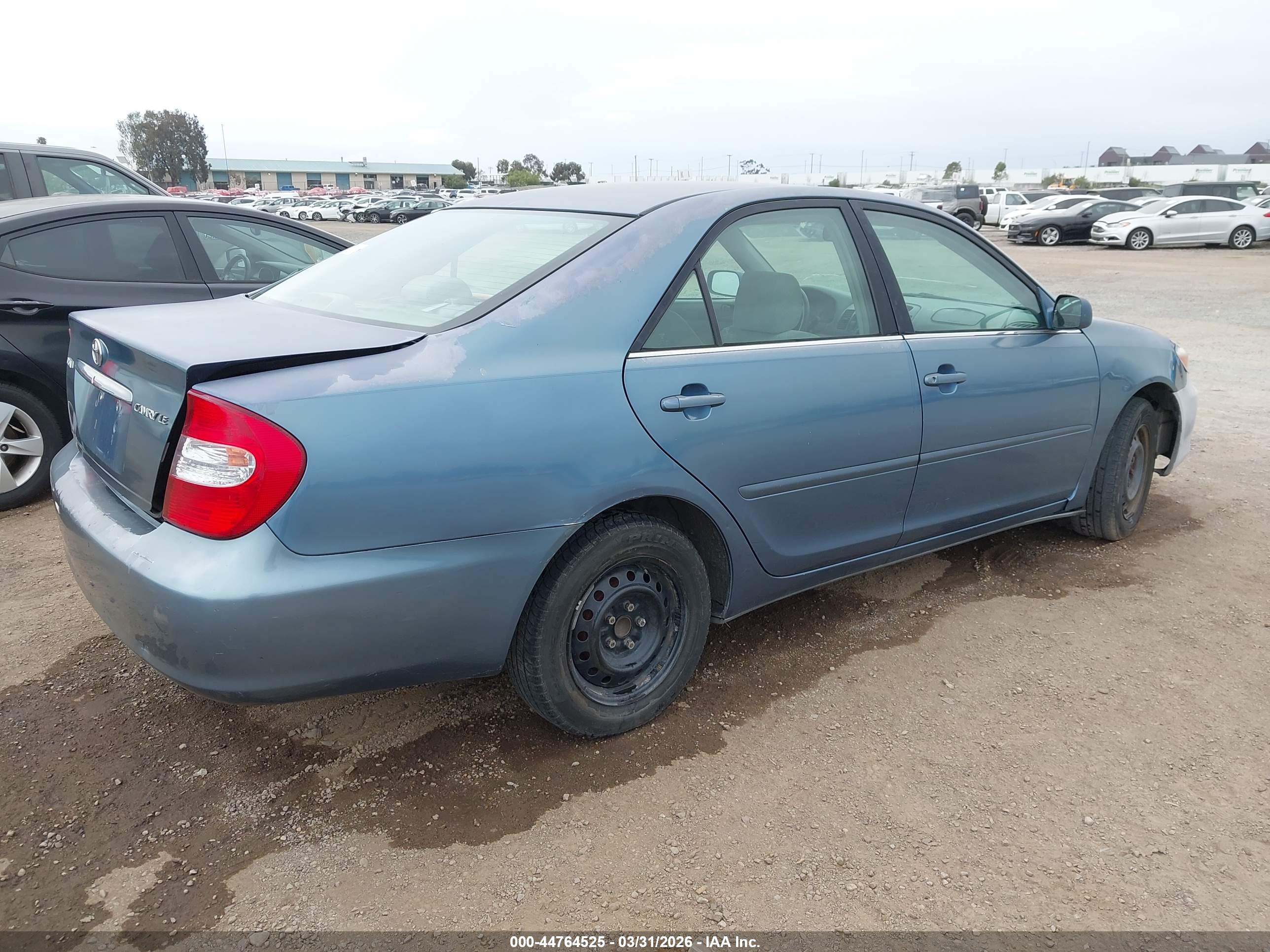 TOYOTA CAMRY image 4