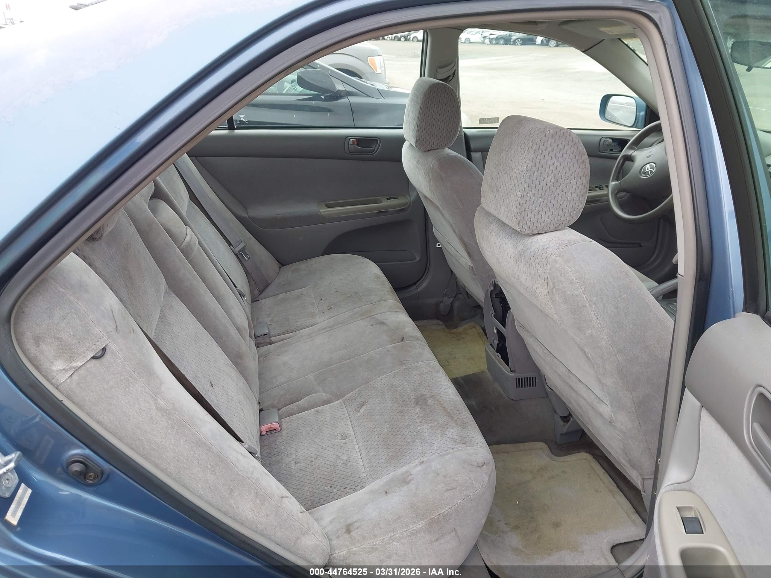 TOYOTA CAMRY image 8