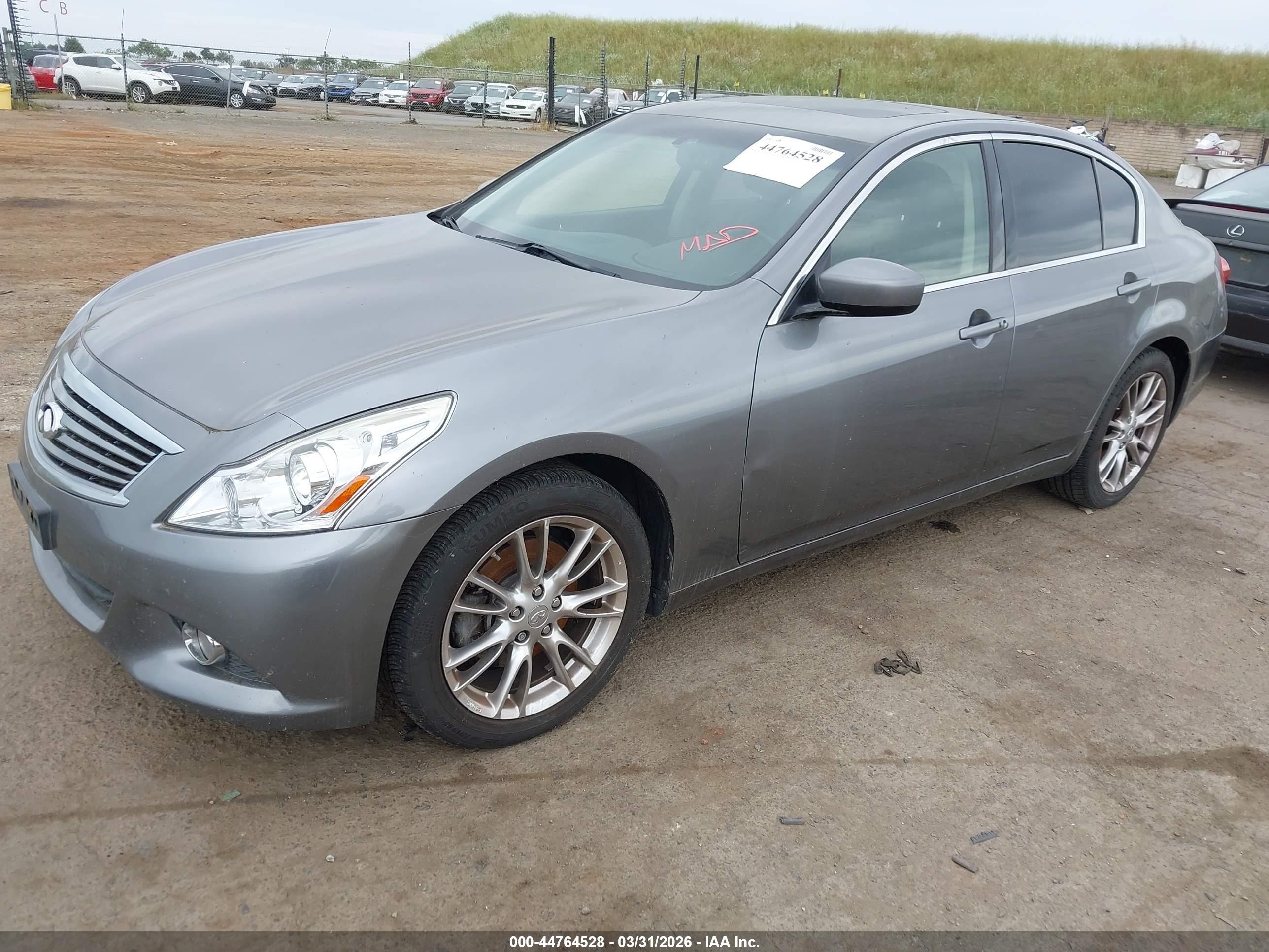 INFINITI G37X image 2