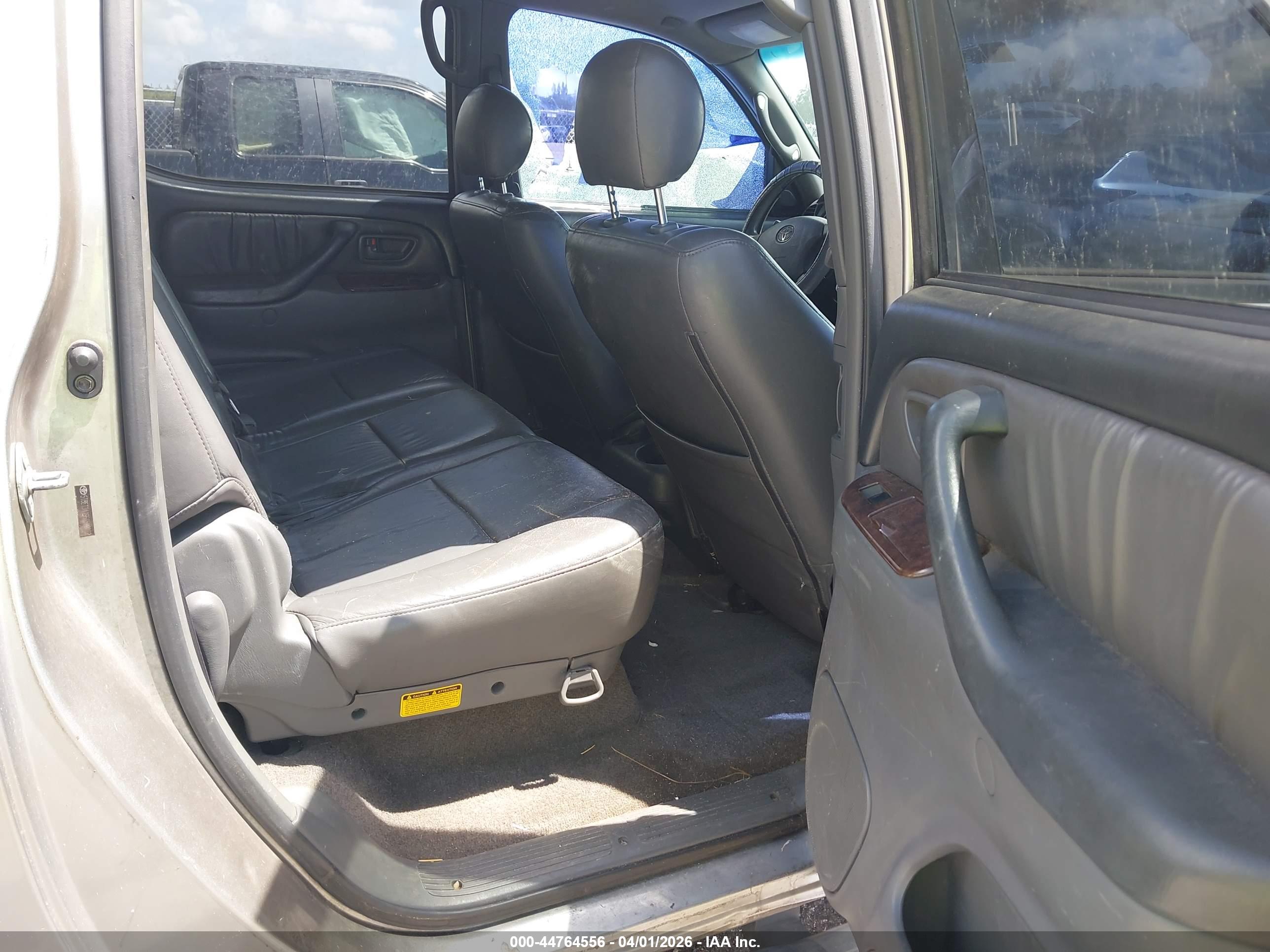 TOYOTA TUNDRA image 8