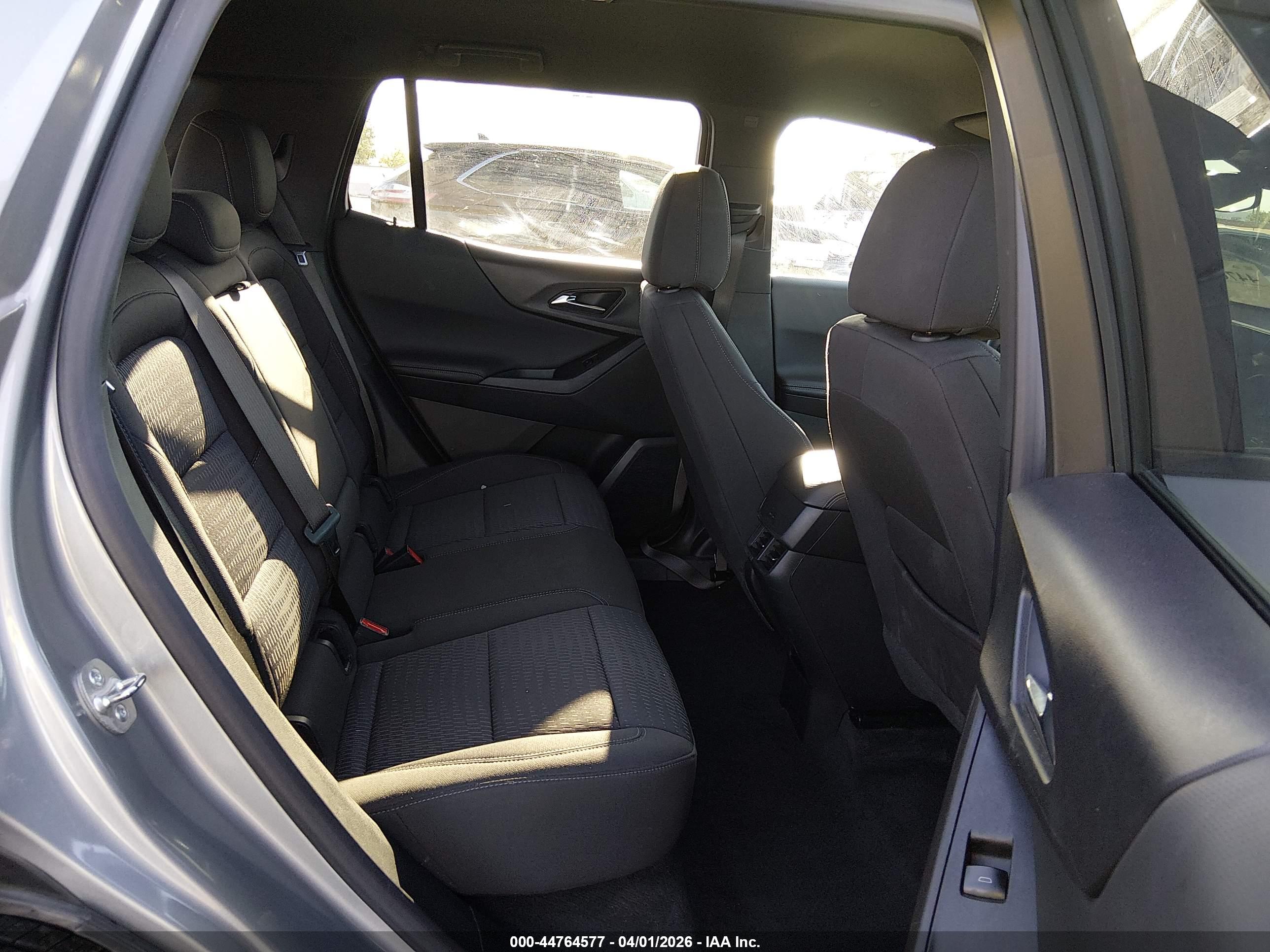 CHEVROLET EQUINOX image 8