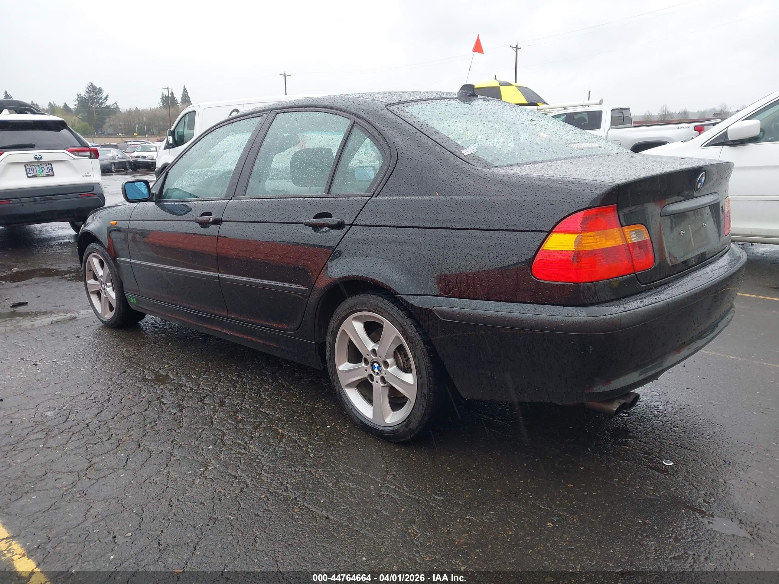 BMW 325XI image 3