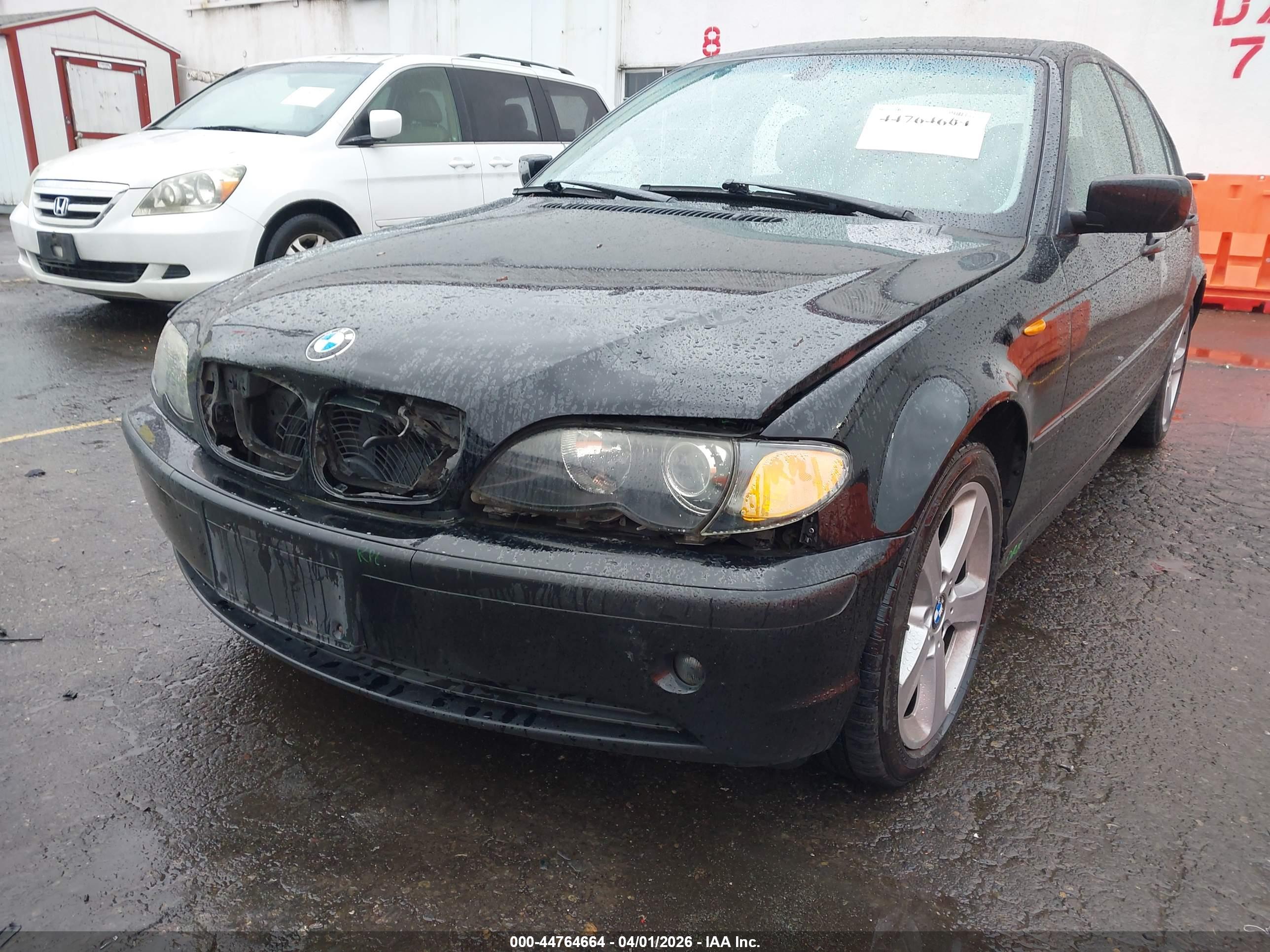 BMW 325XI image 6