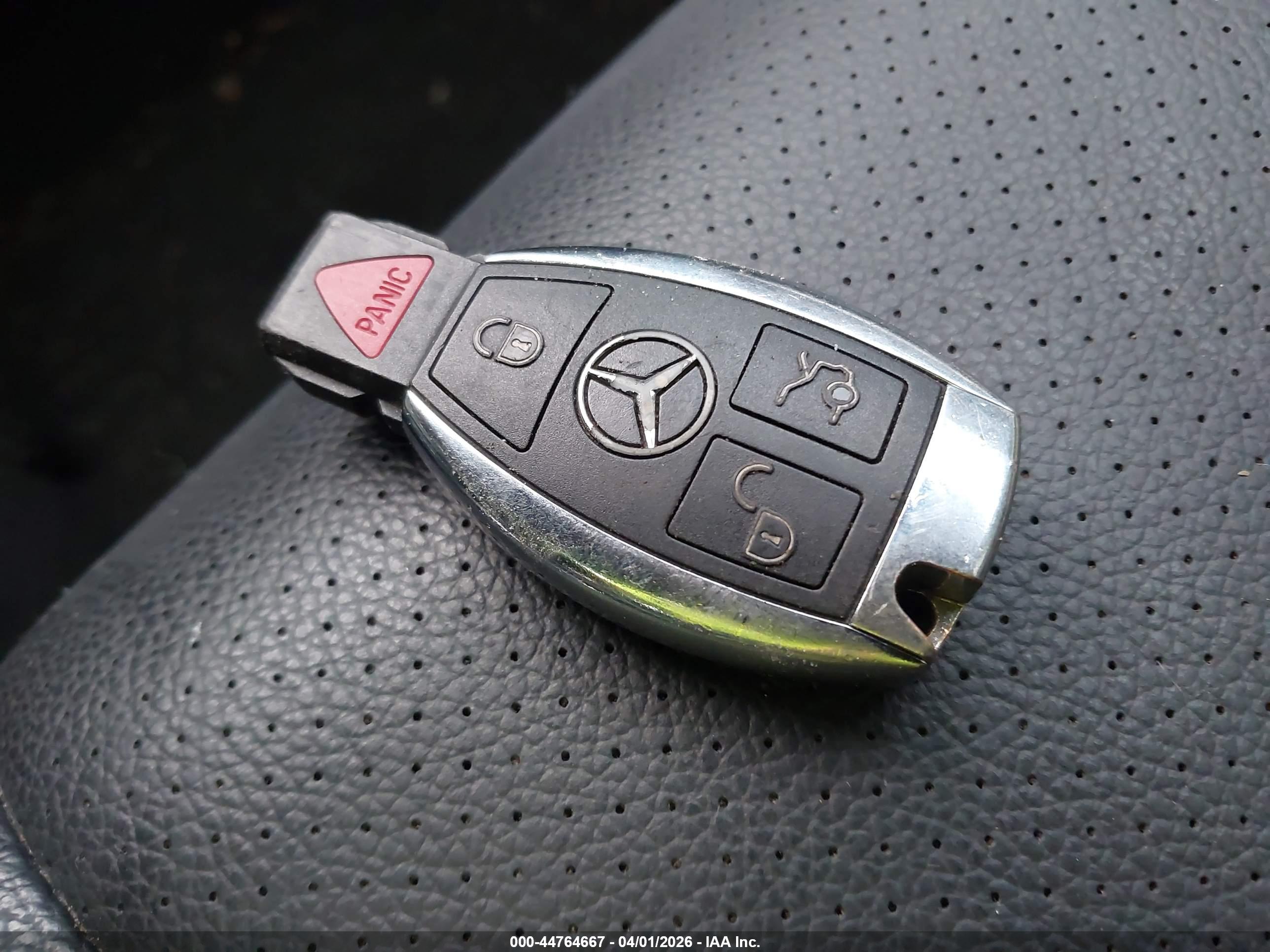 MERCEDES-BENZ GLK image 11
