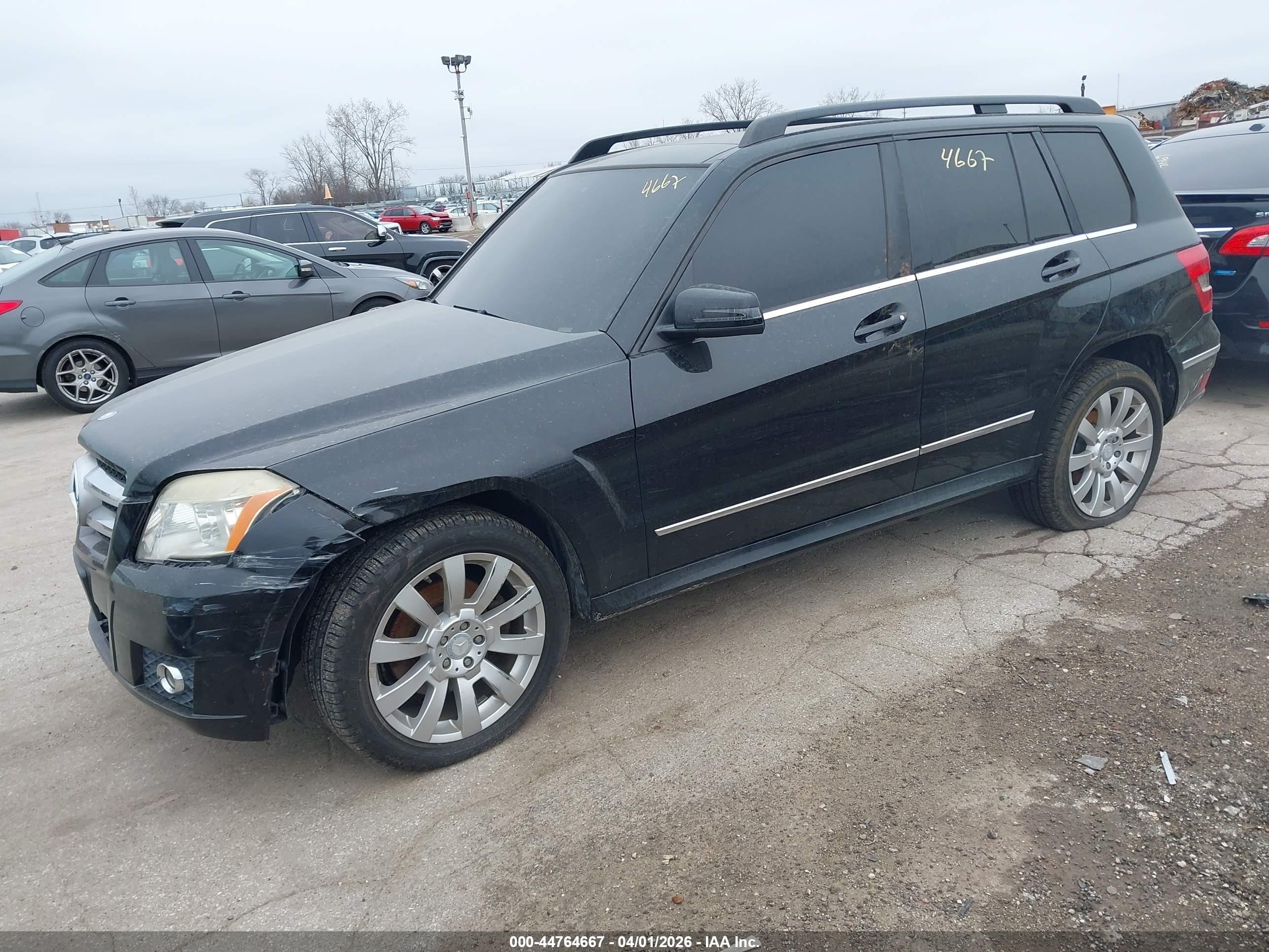 MERCEDES-BENZ GLK image 2