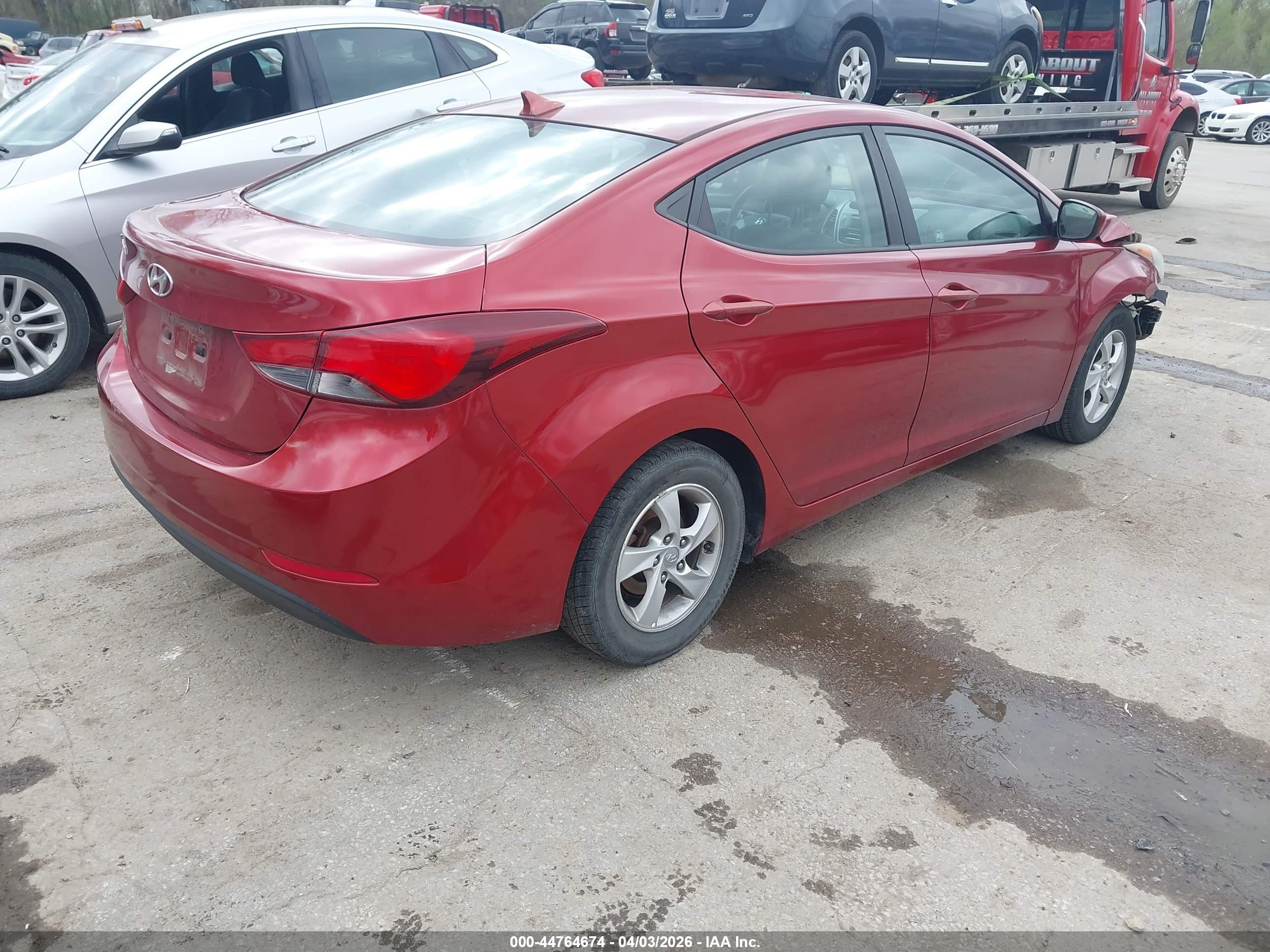 HYUNDAI ELANTRA image 4