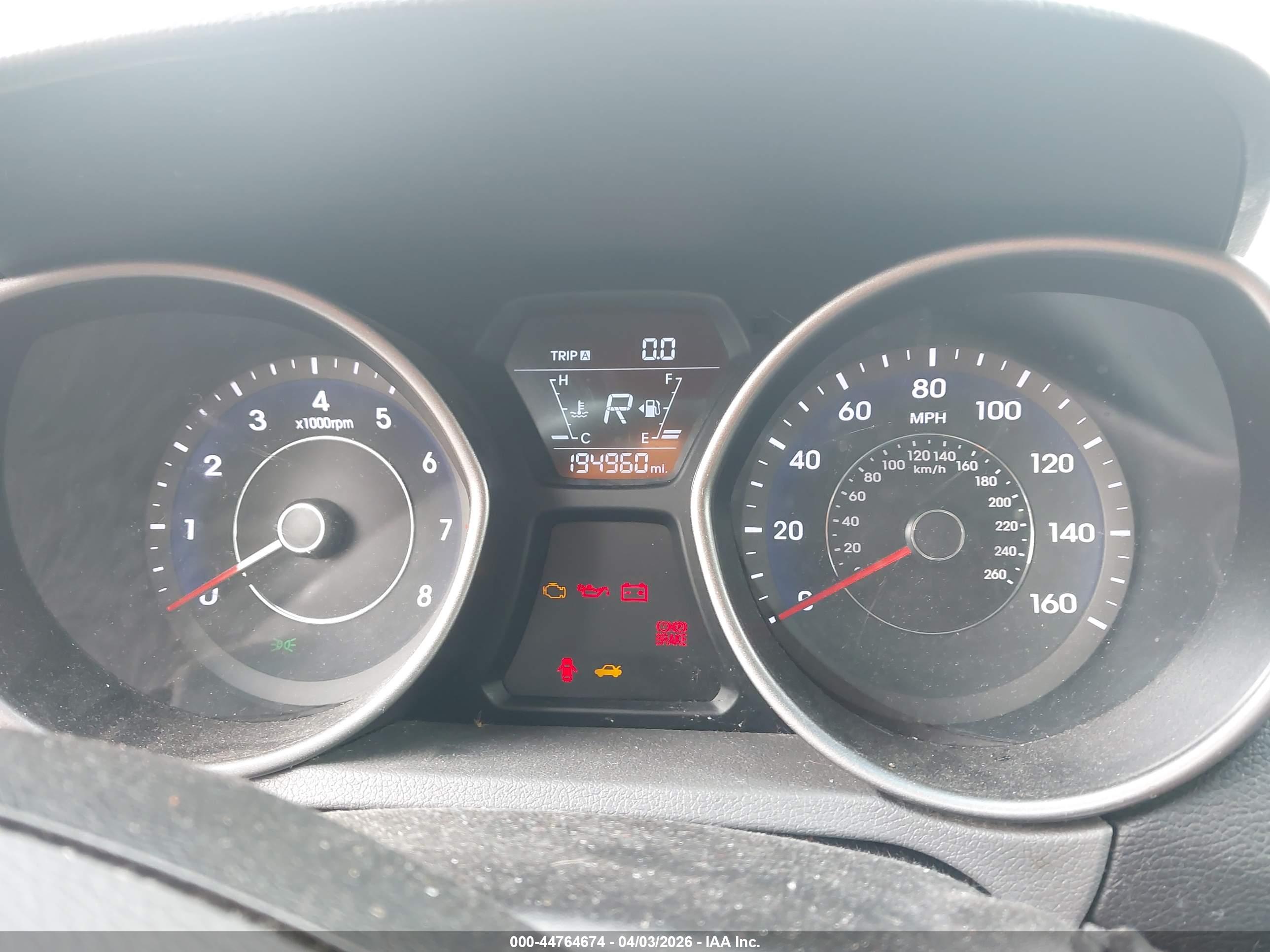 HYUNDAI ELANTRA image 7