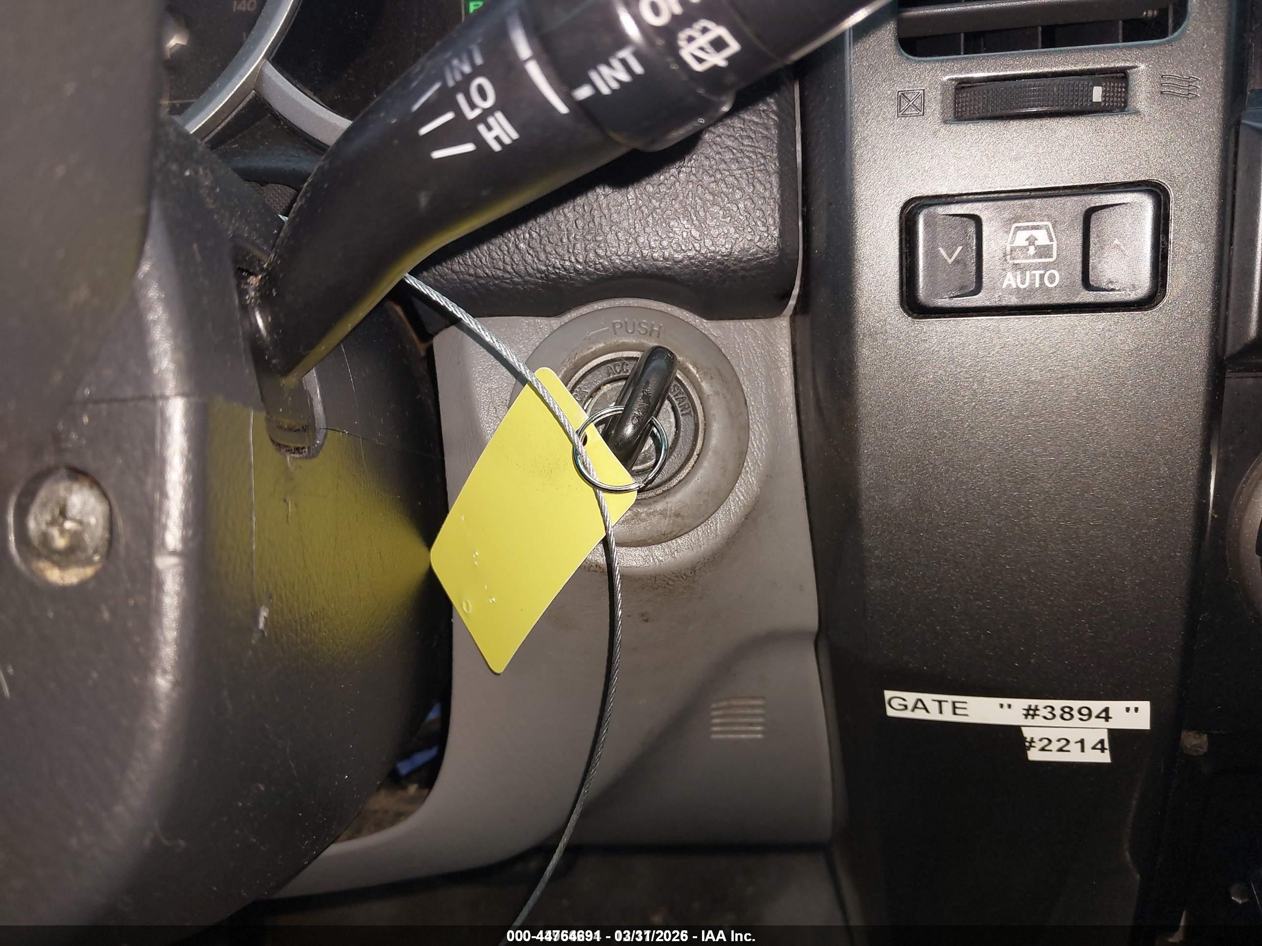 TOYOTA 4RUNNER image 11