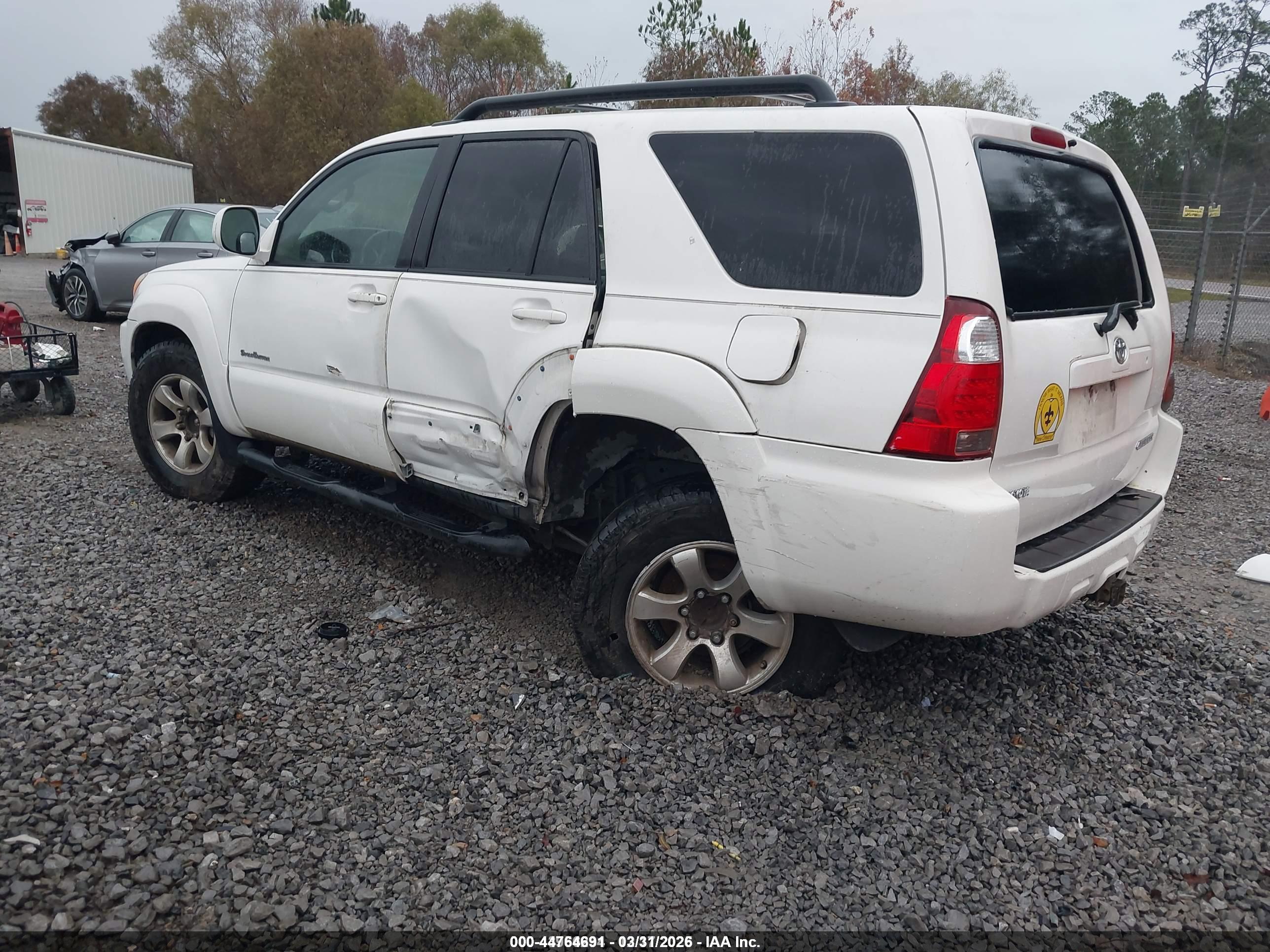 TOYOTA 4RUNNER image 3