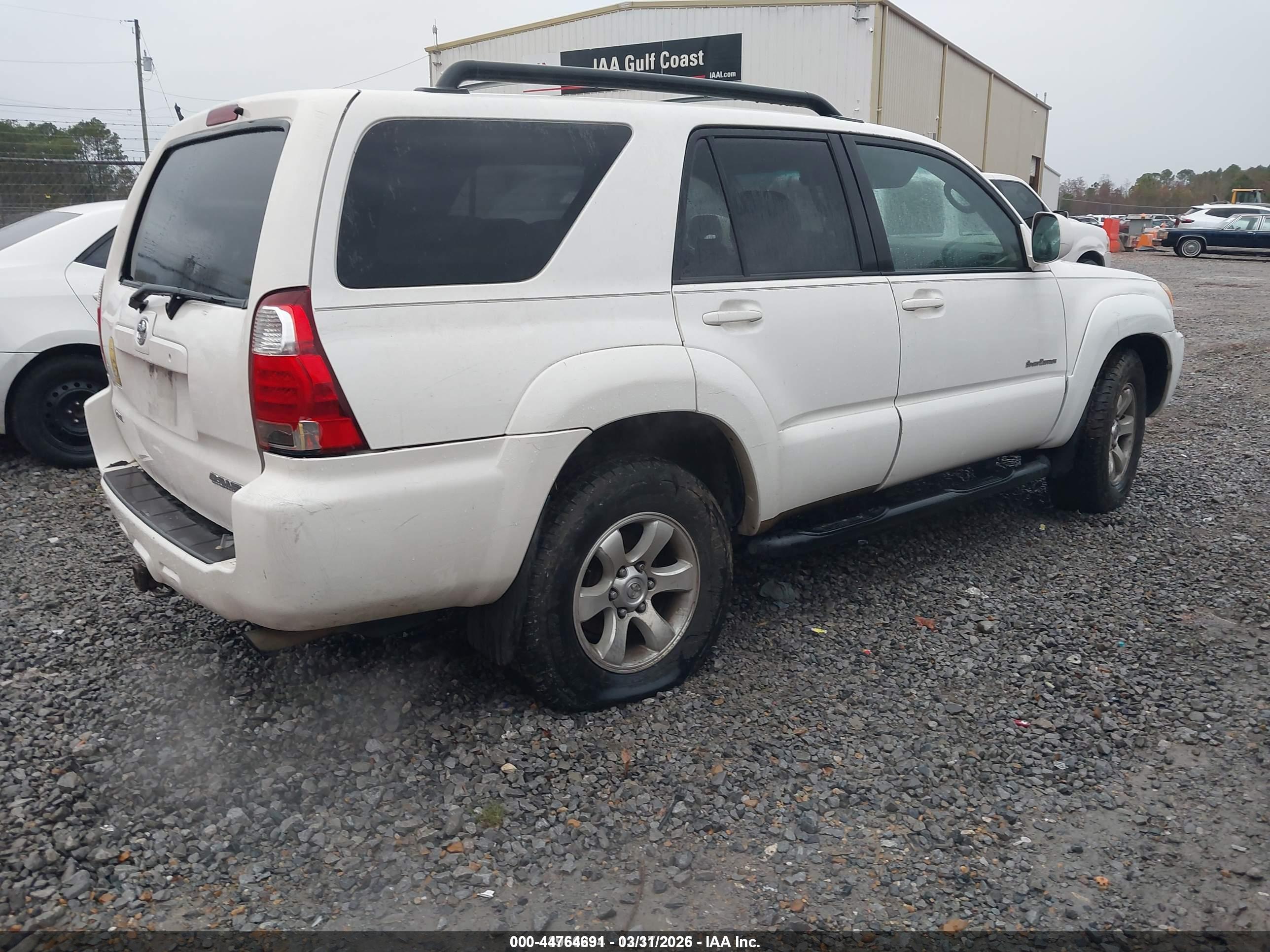 TOYOTA 4RUNNER image 4
