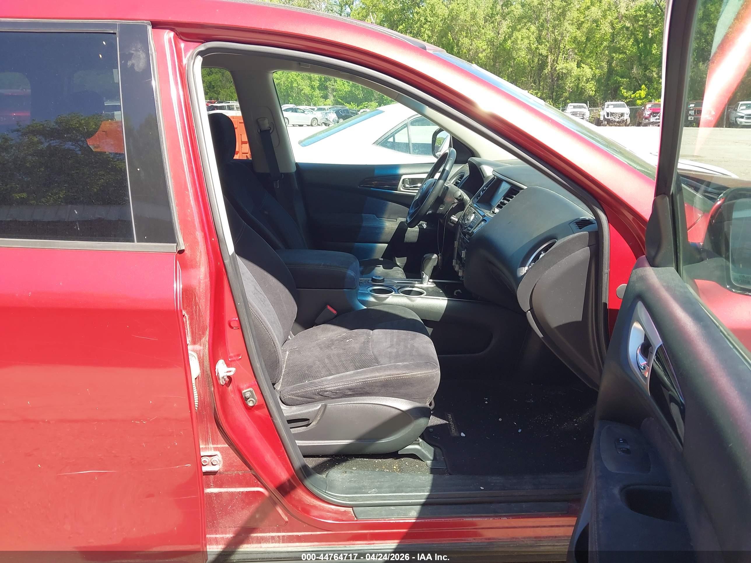 NISSAN PATHFINDER image 5