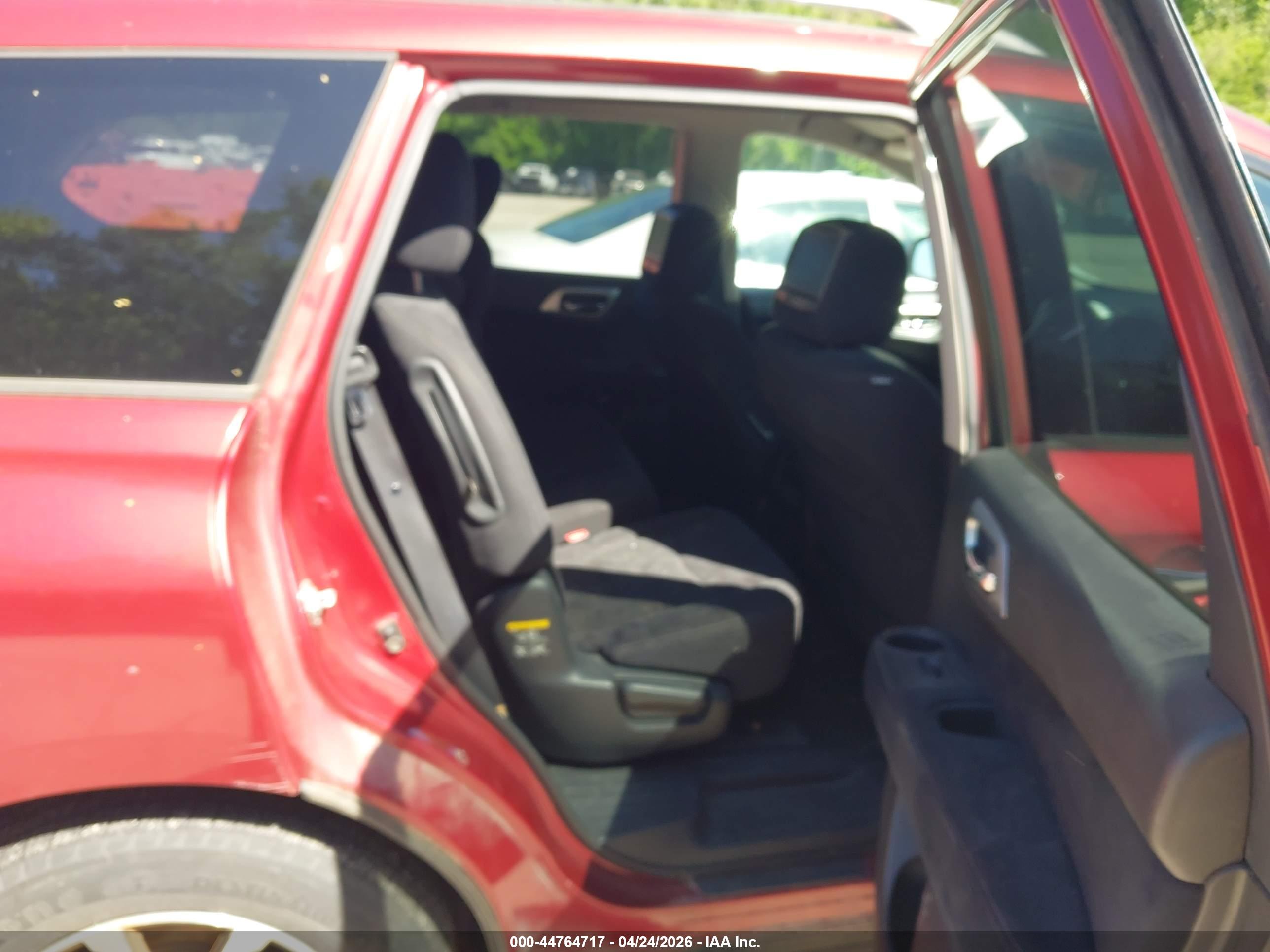 NISSAN PATHFINDER image 8
