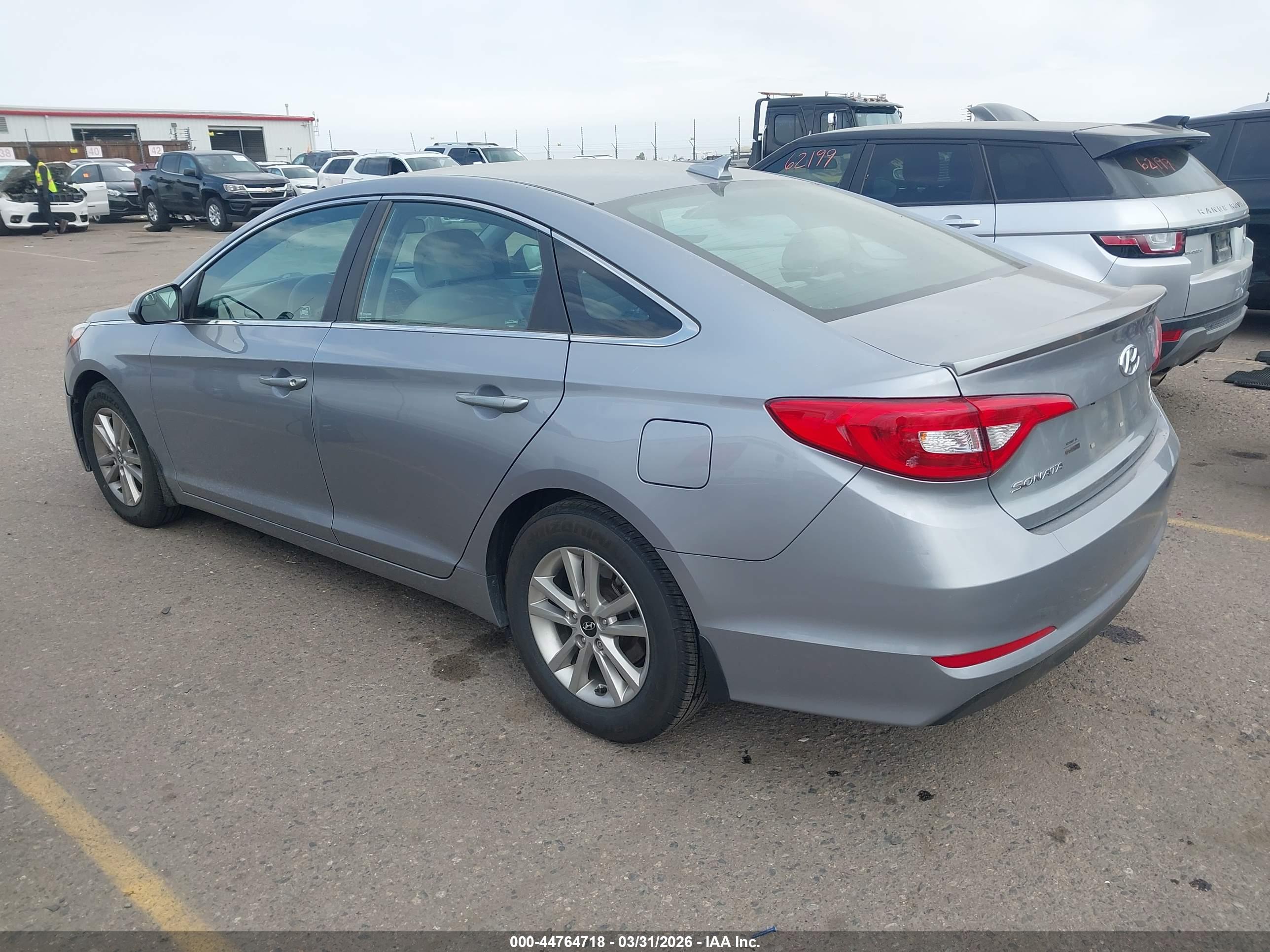 HYUNDAI SONATA image 3