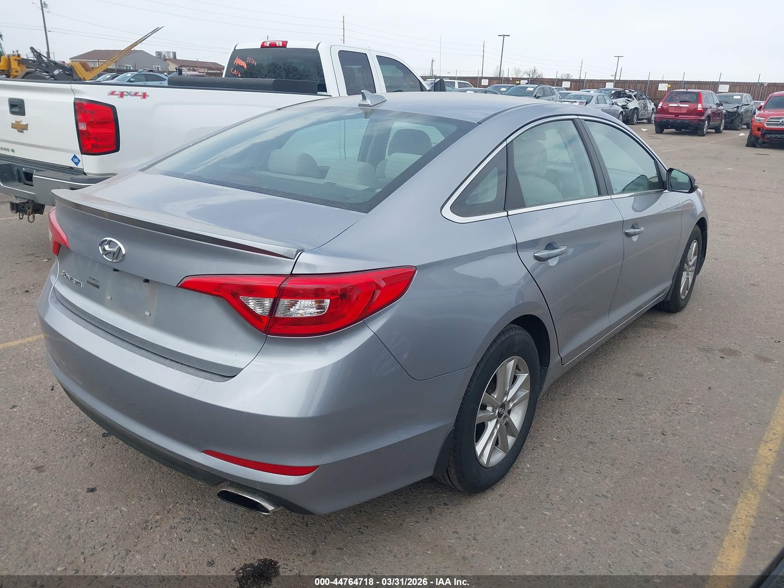 HYUNDAI SONATA image 4
