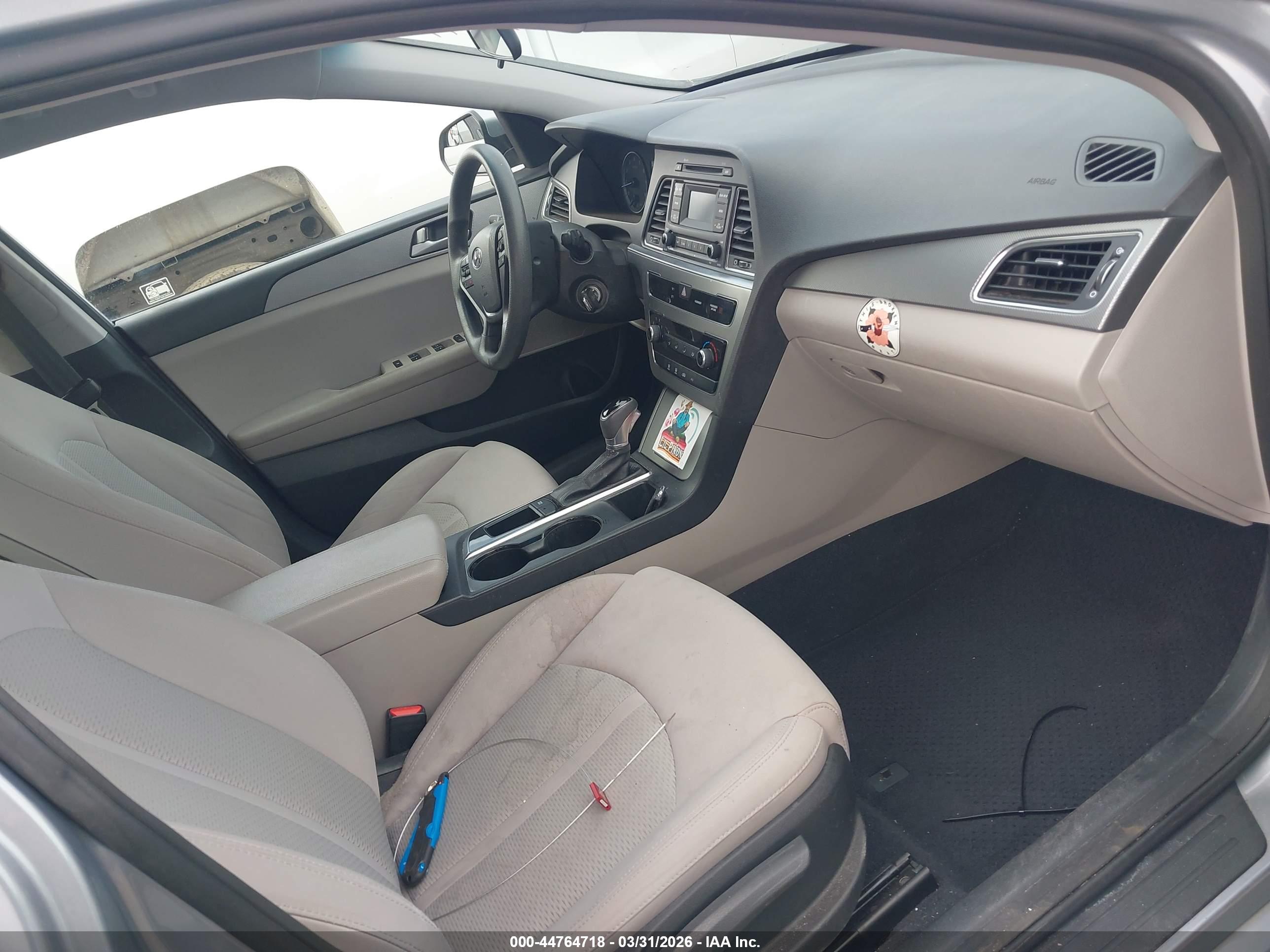 HYUNDAI SONATA image 5