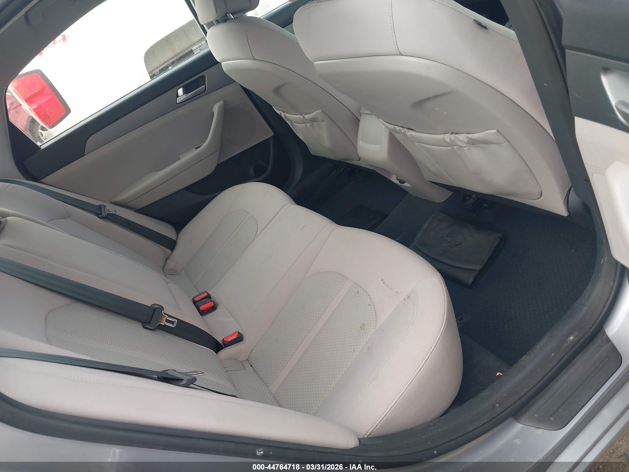 HYUNDAI SONATA image 8