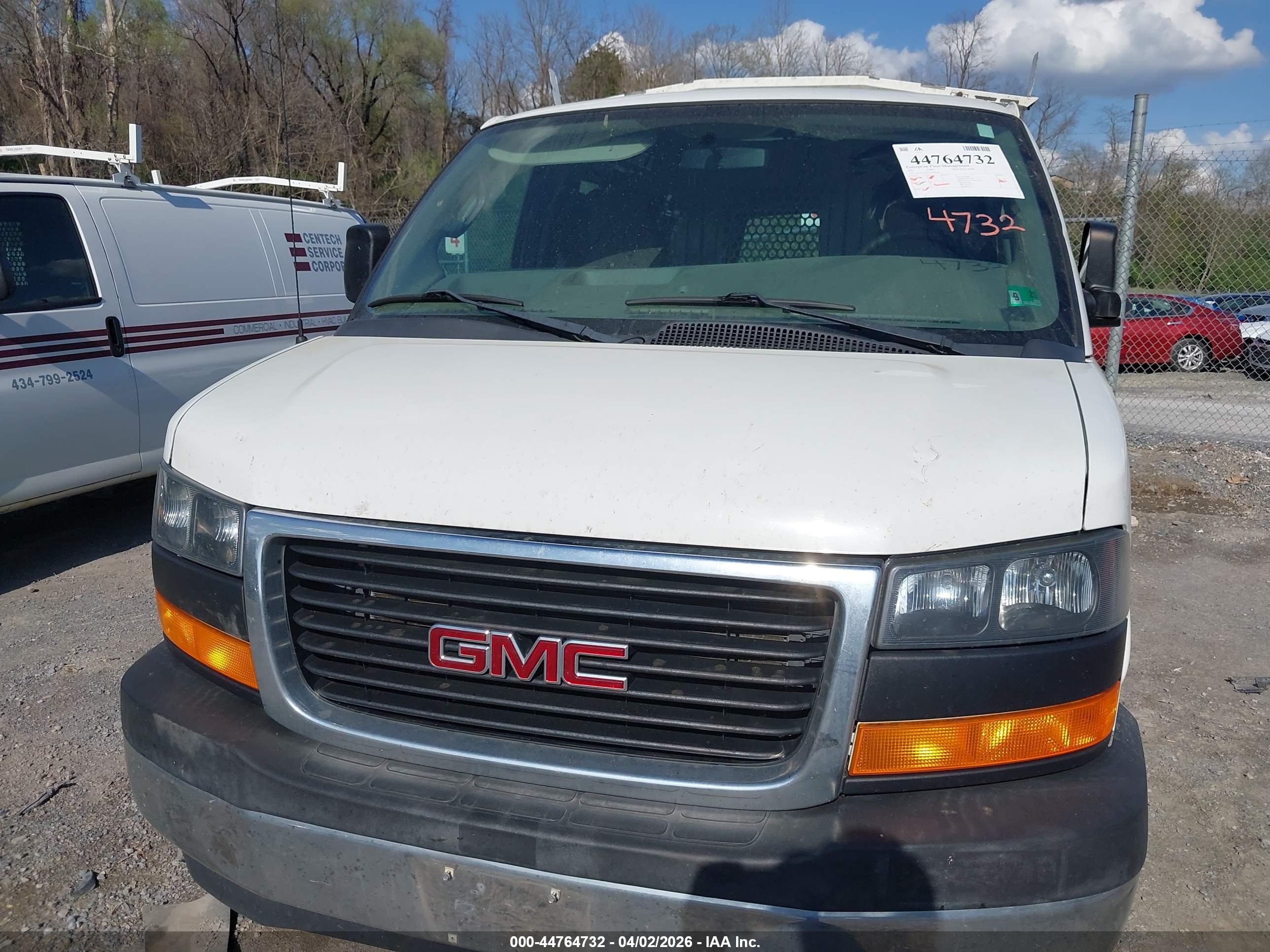 GMC SAVANA image 6