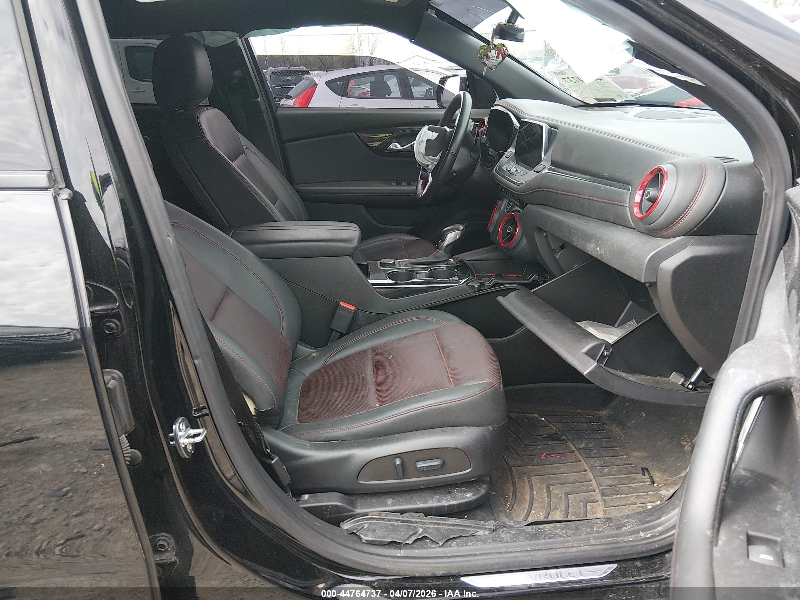 CHEVROLET BLAZER image 5