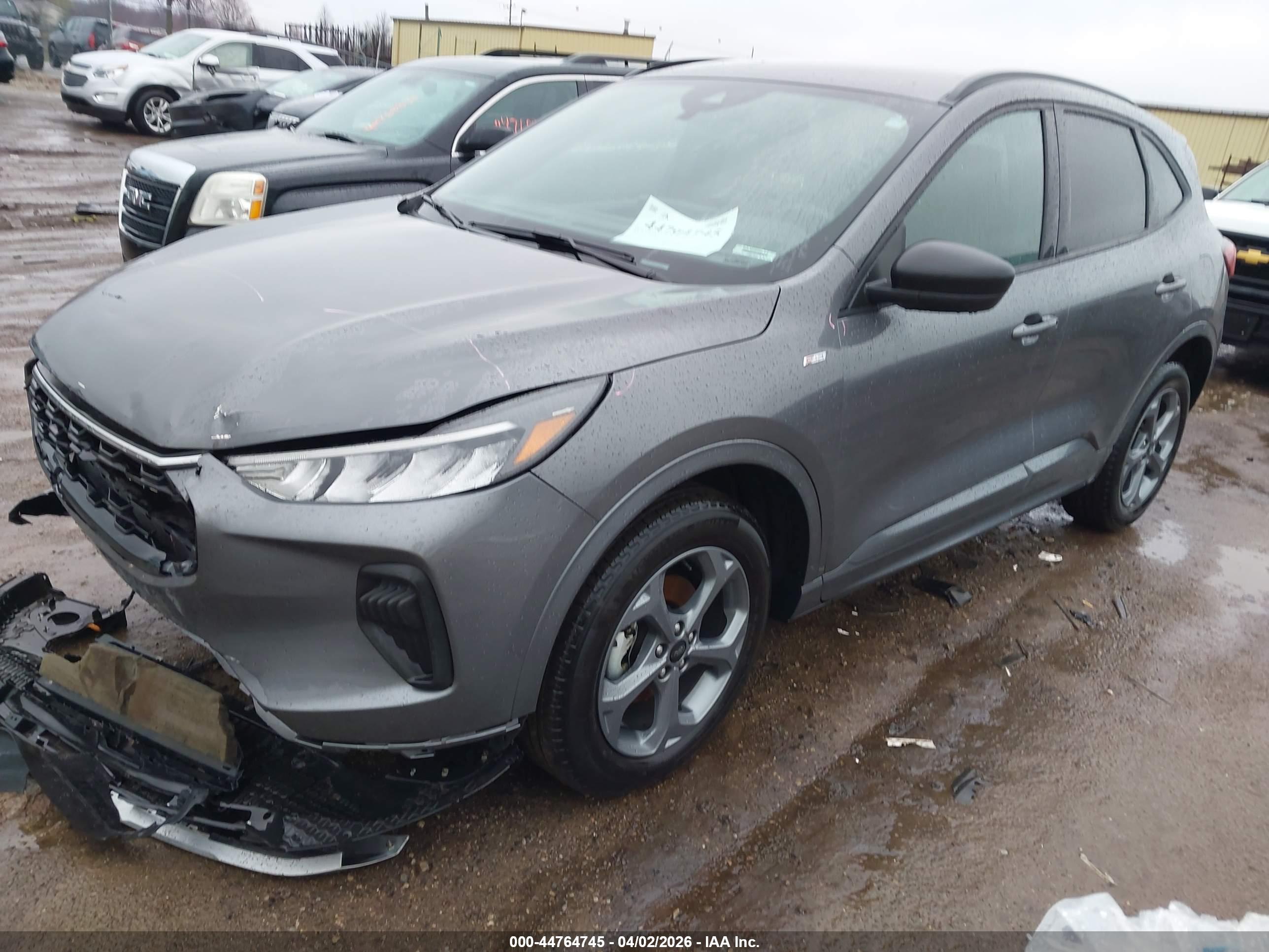 FORD ESCAPE image 2