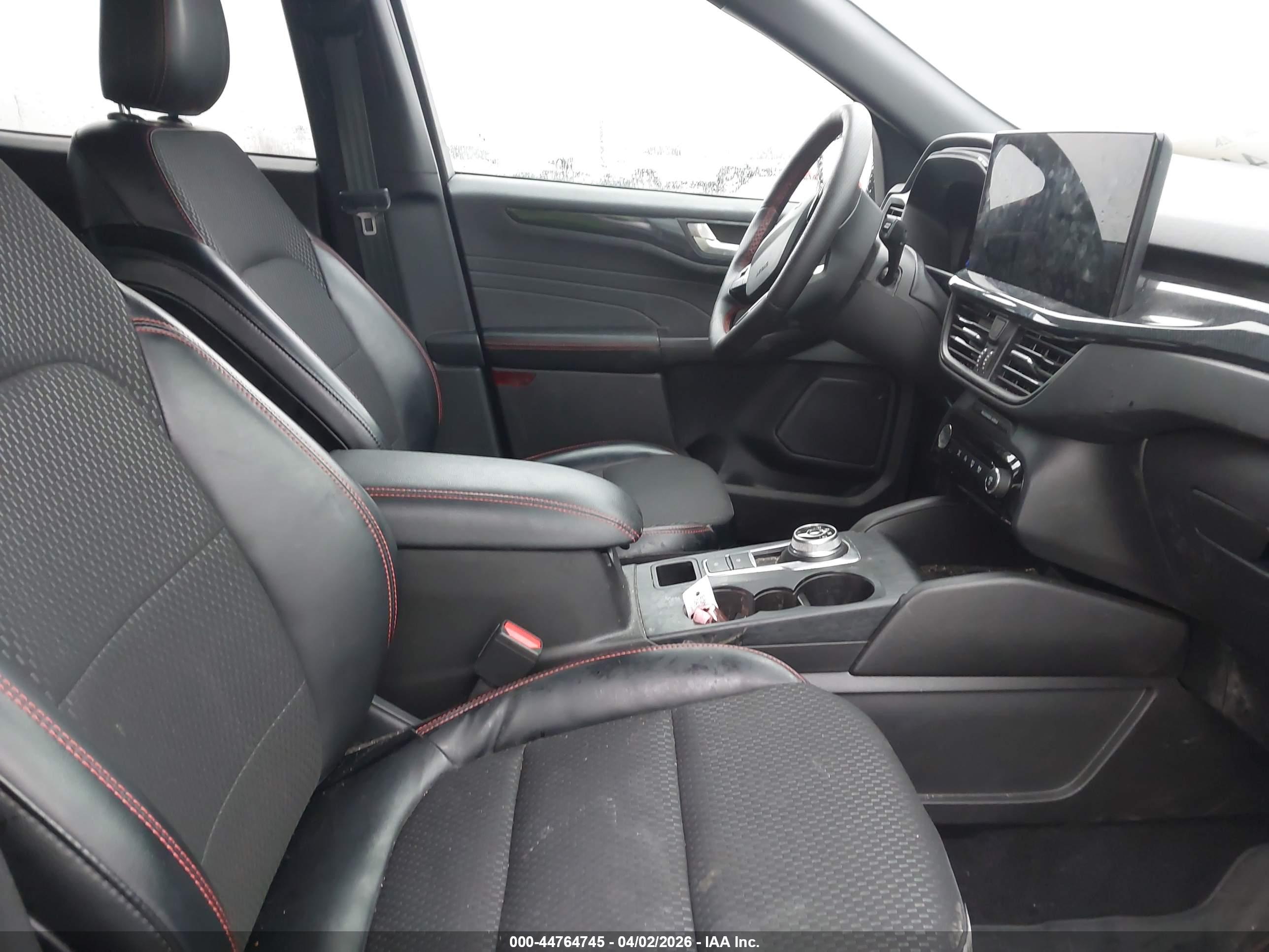 FORD ESCAPE image 5