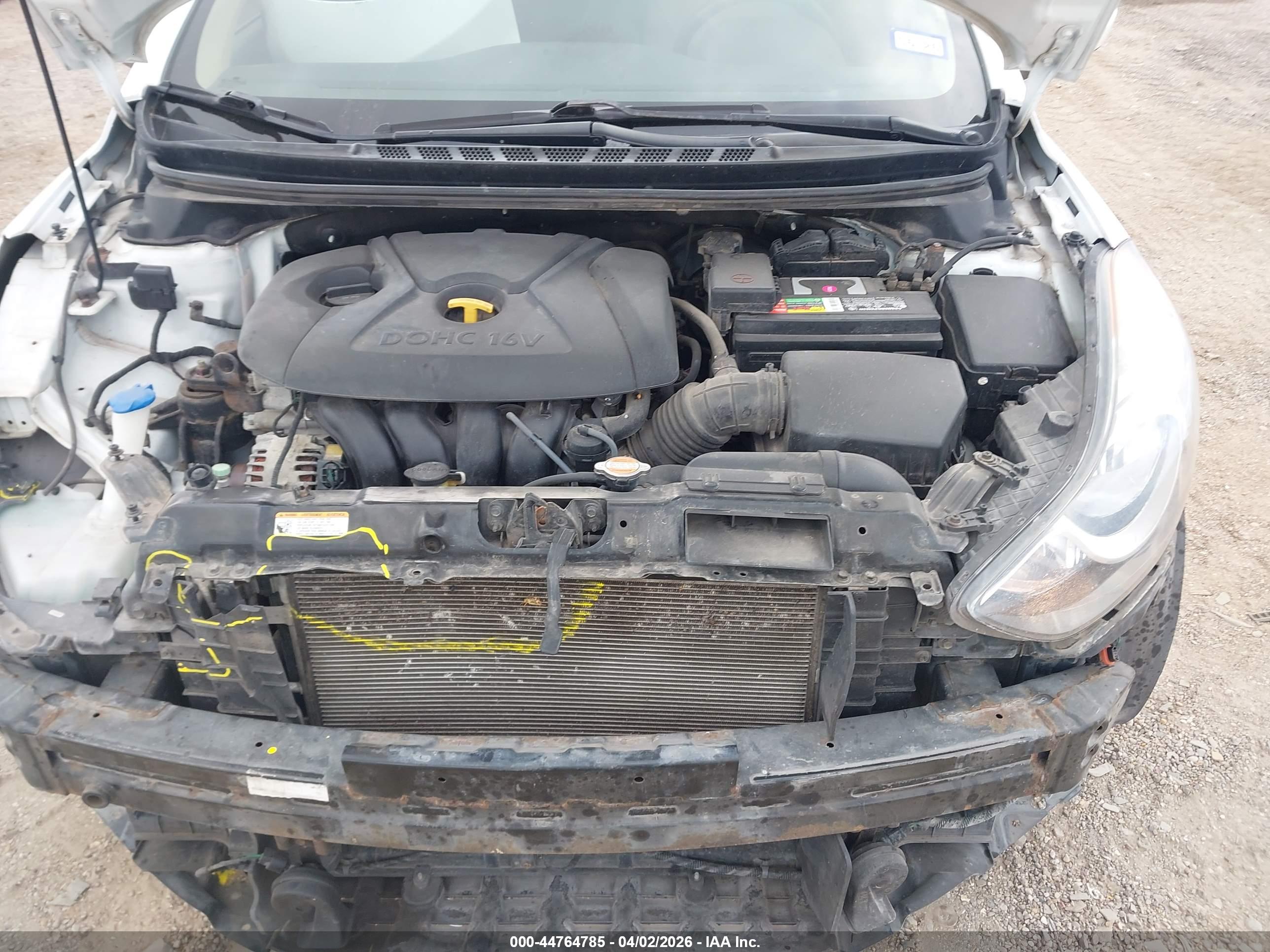 HYUNDAI ELANTRA image 10