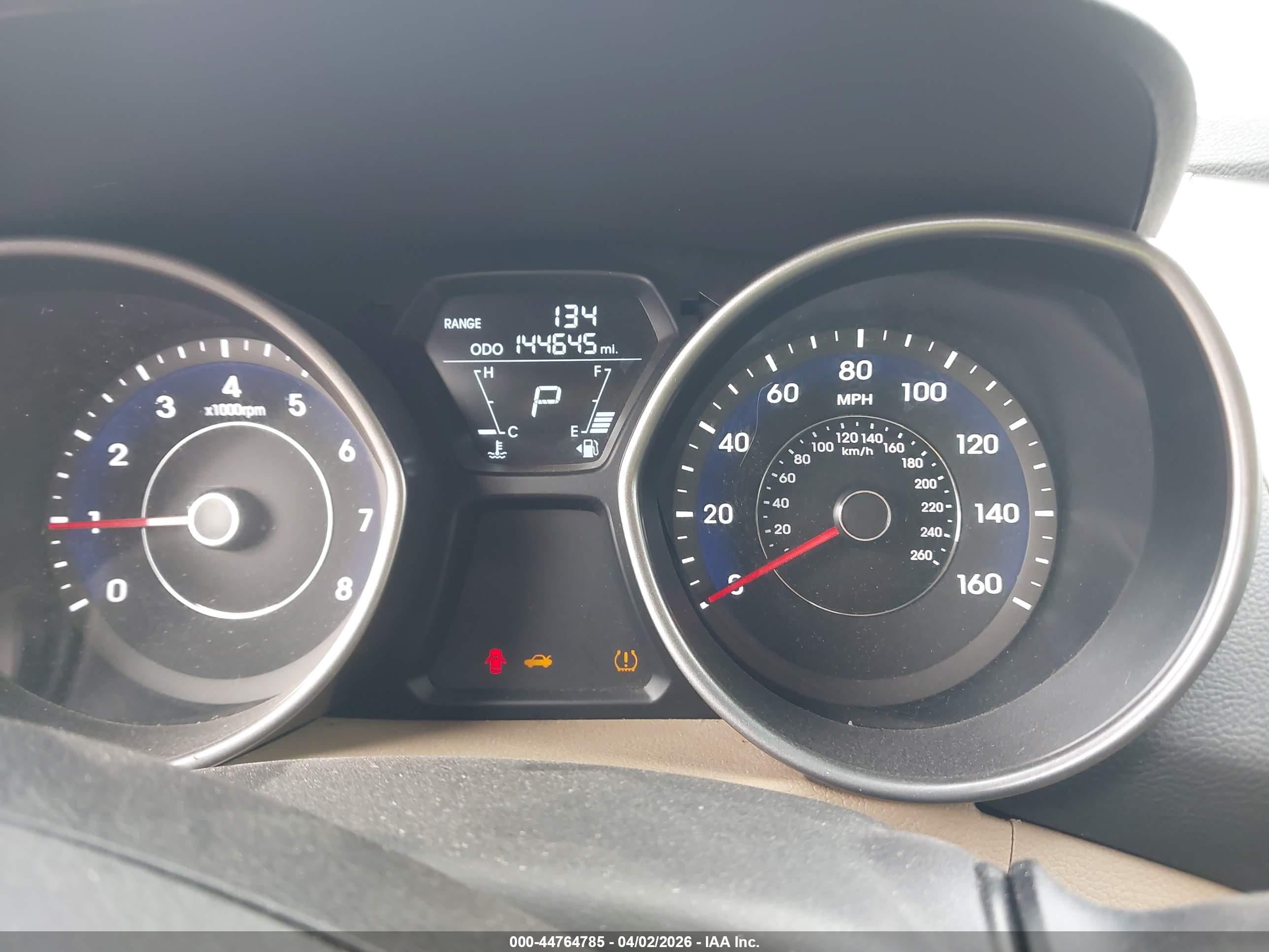 HYUNDAI ELANTRA image 7