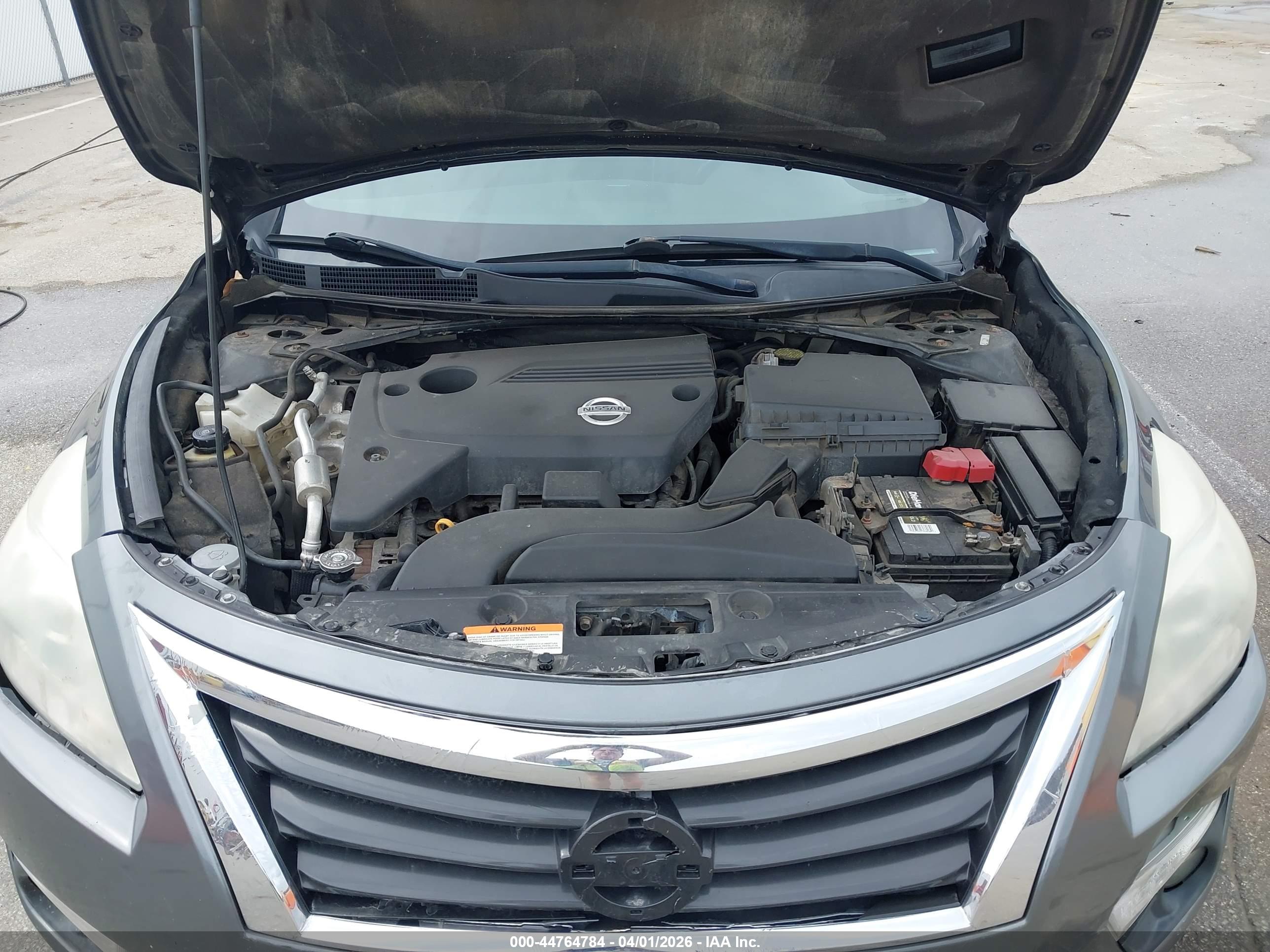 NISSAN ALTIMA image 10