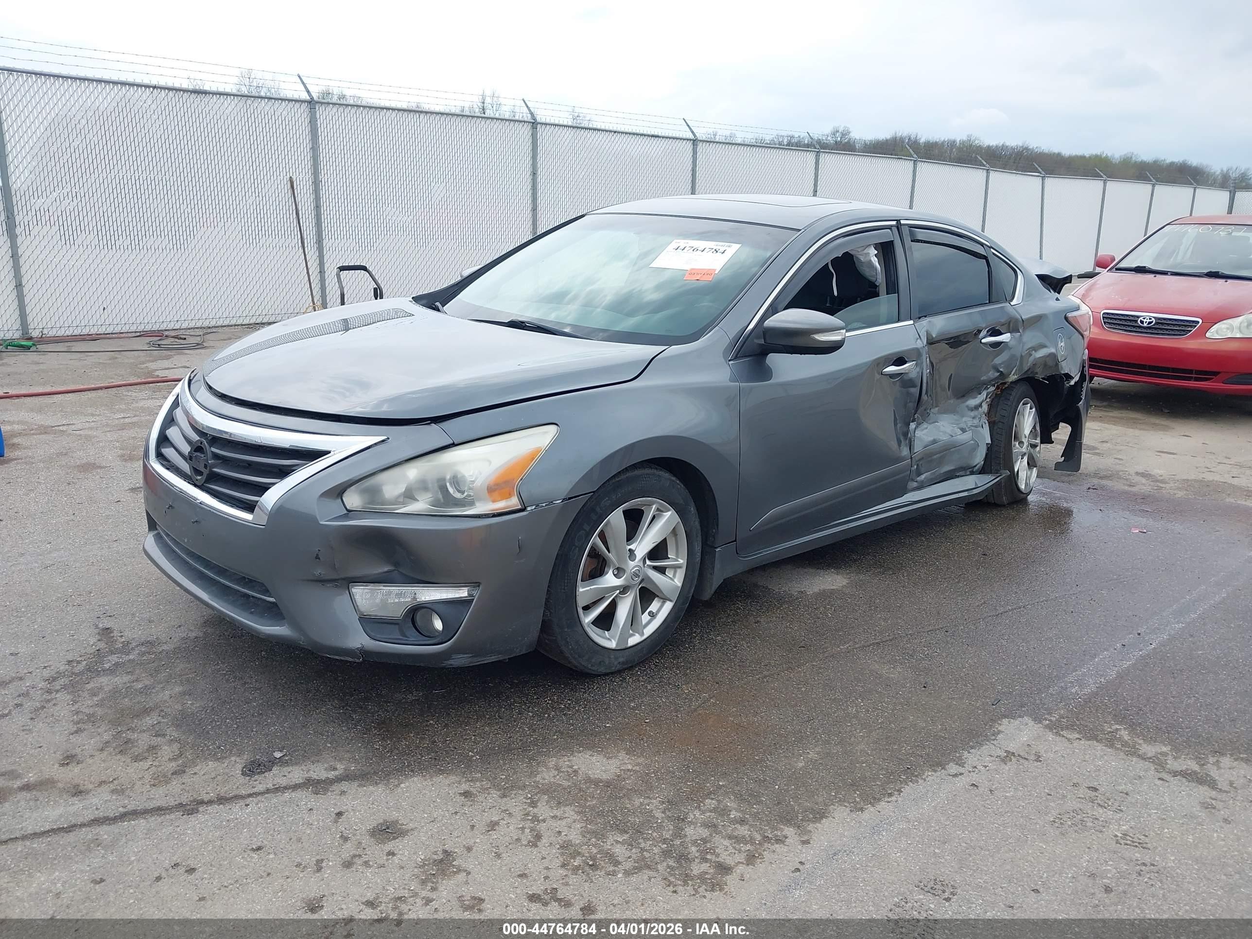 NISSAN ALTIMA image 2