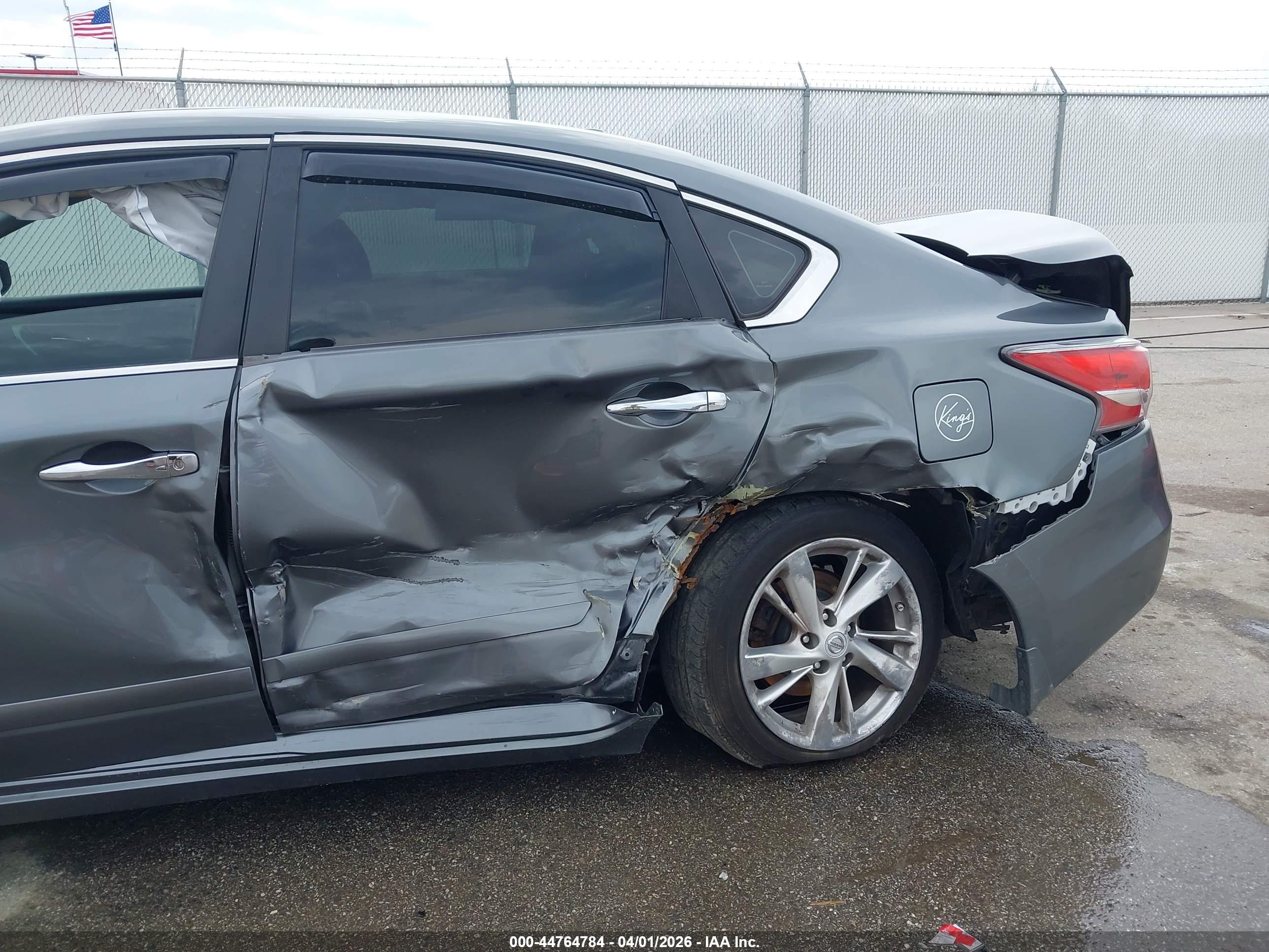 NISSAN ALTIMA image 6
