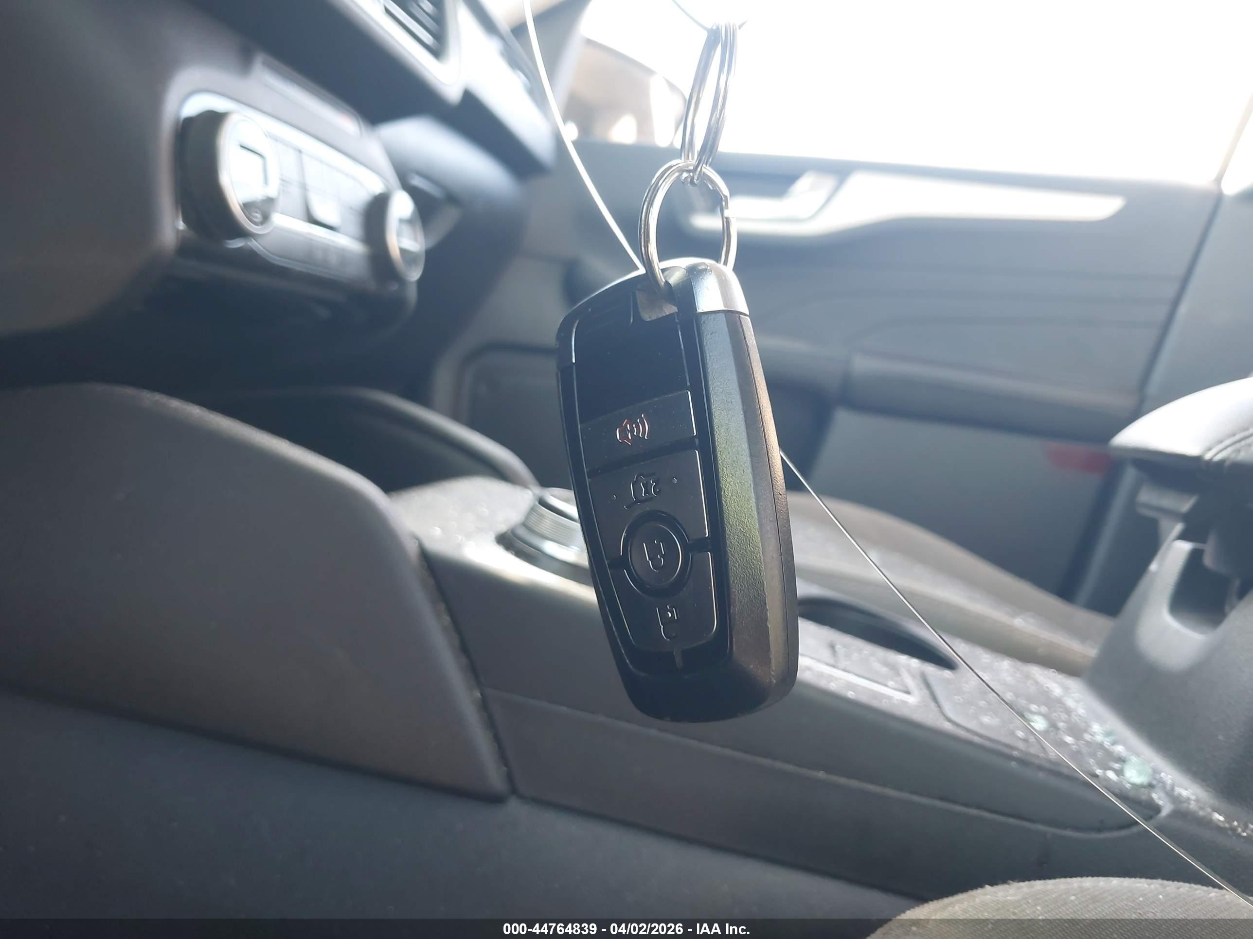 FORD ESCAPE image 11