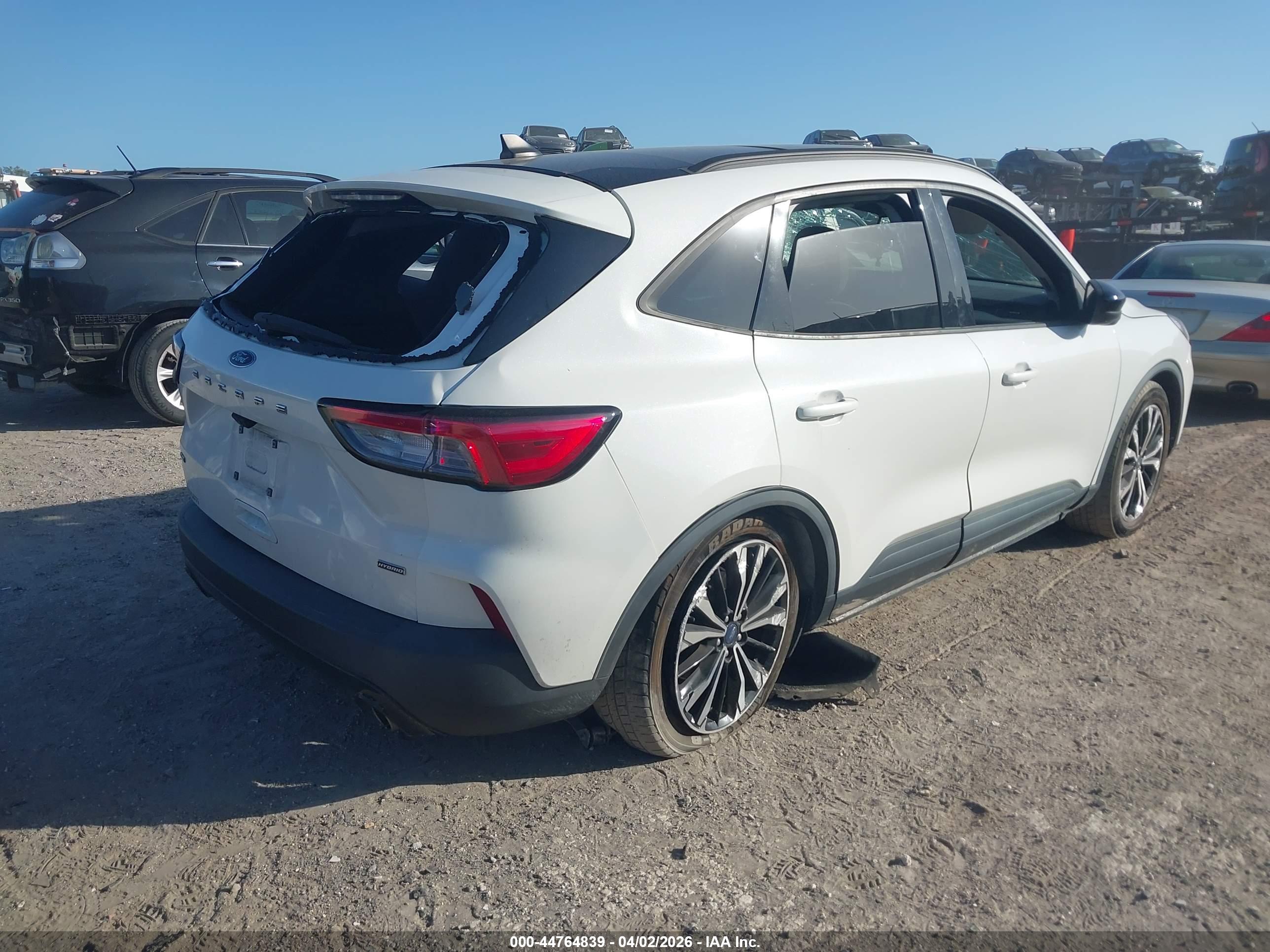 FORD ESCAPE image 4
