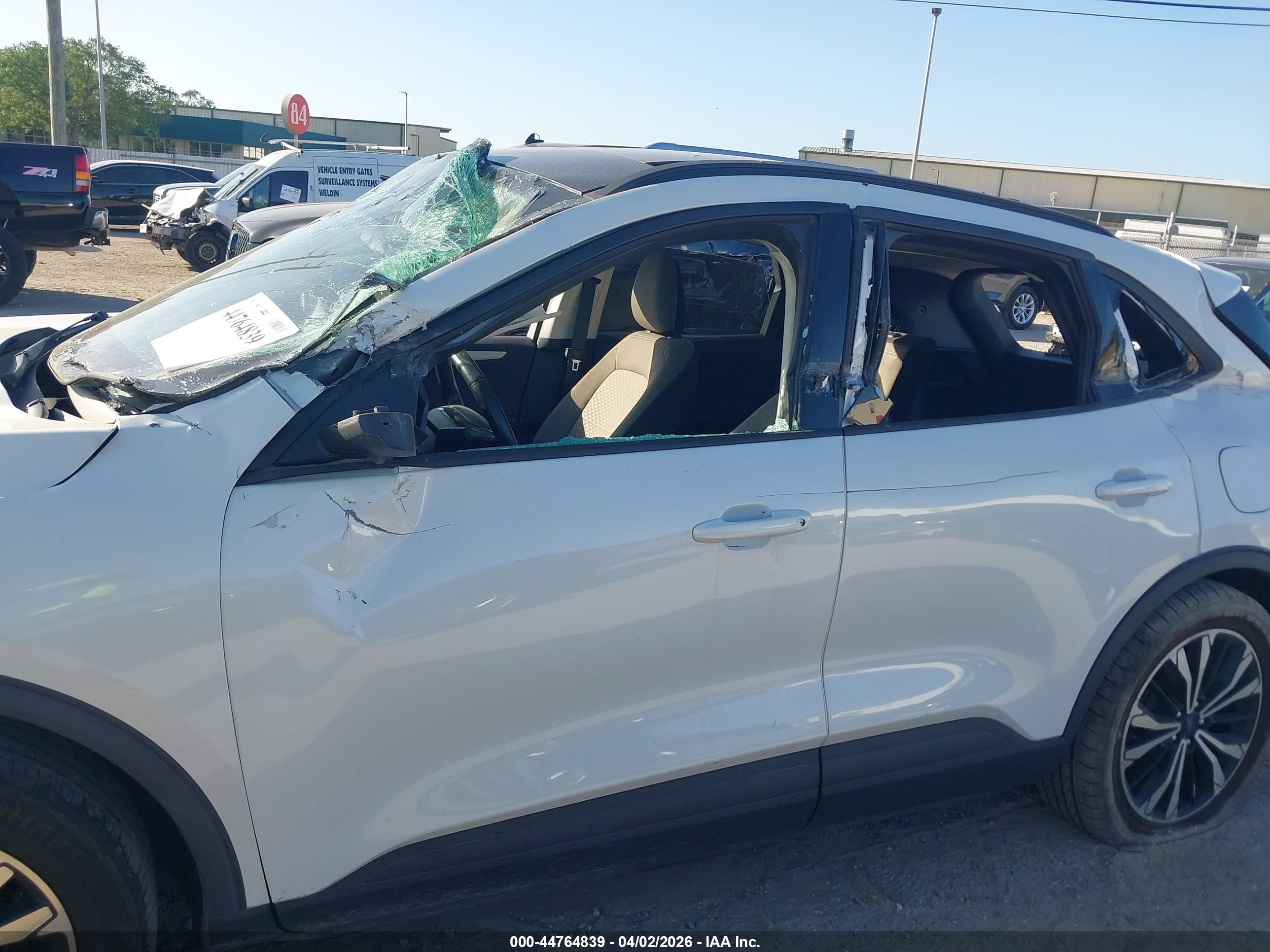 FORD ESCAPE image 6