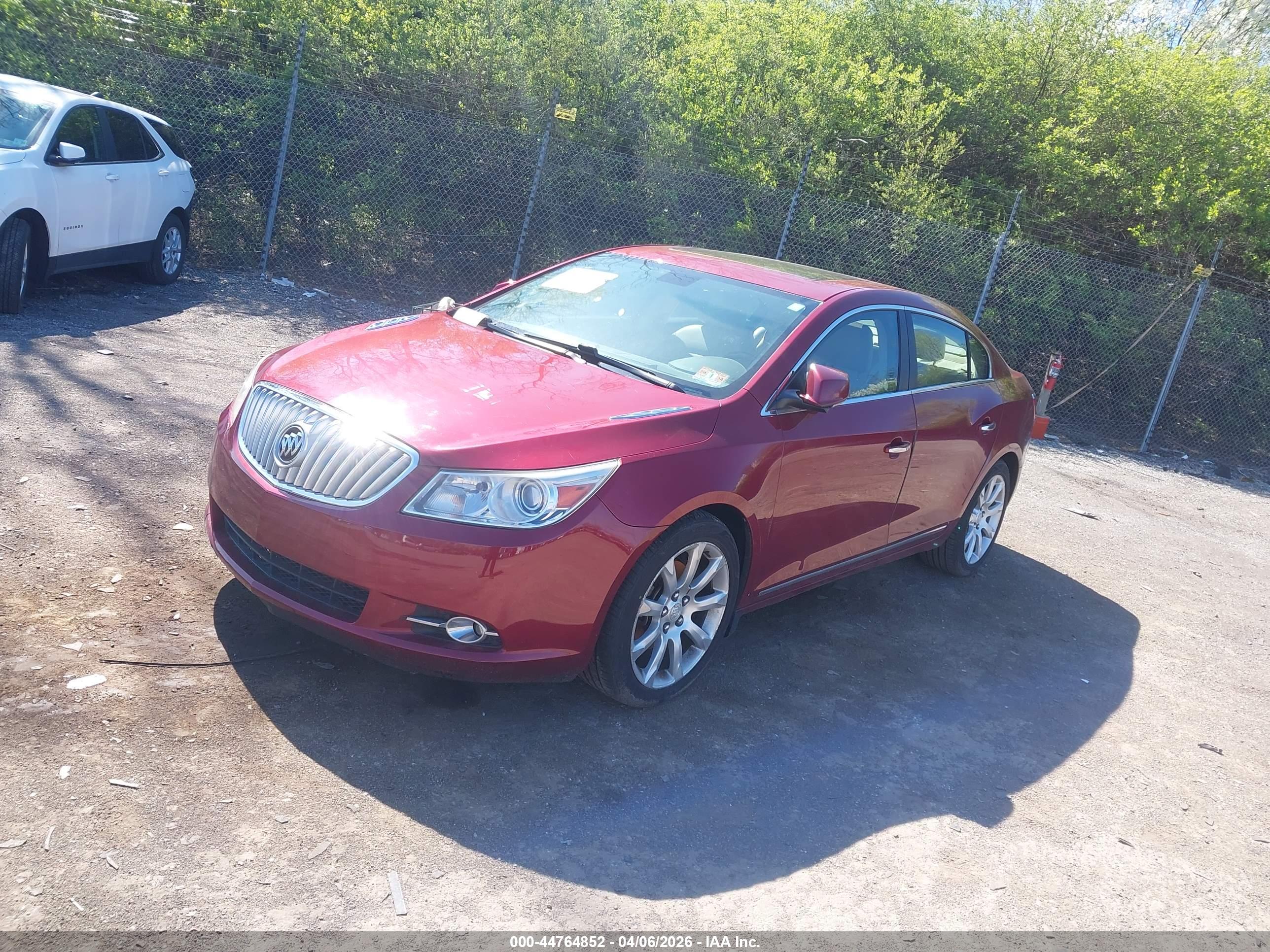 BUICK LACROSSE image 2