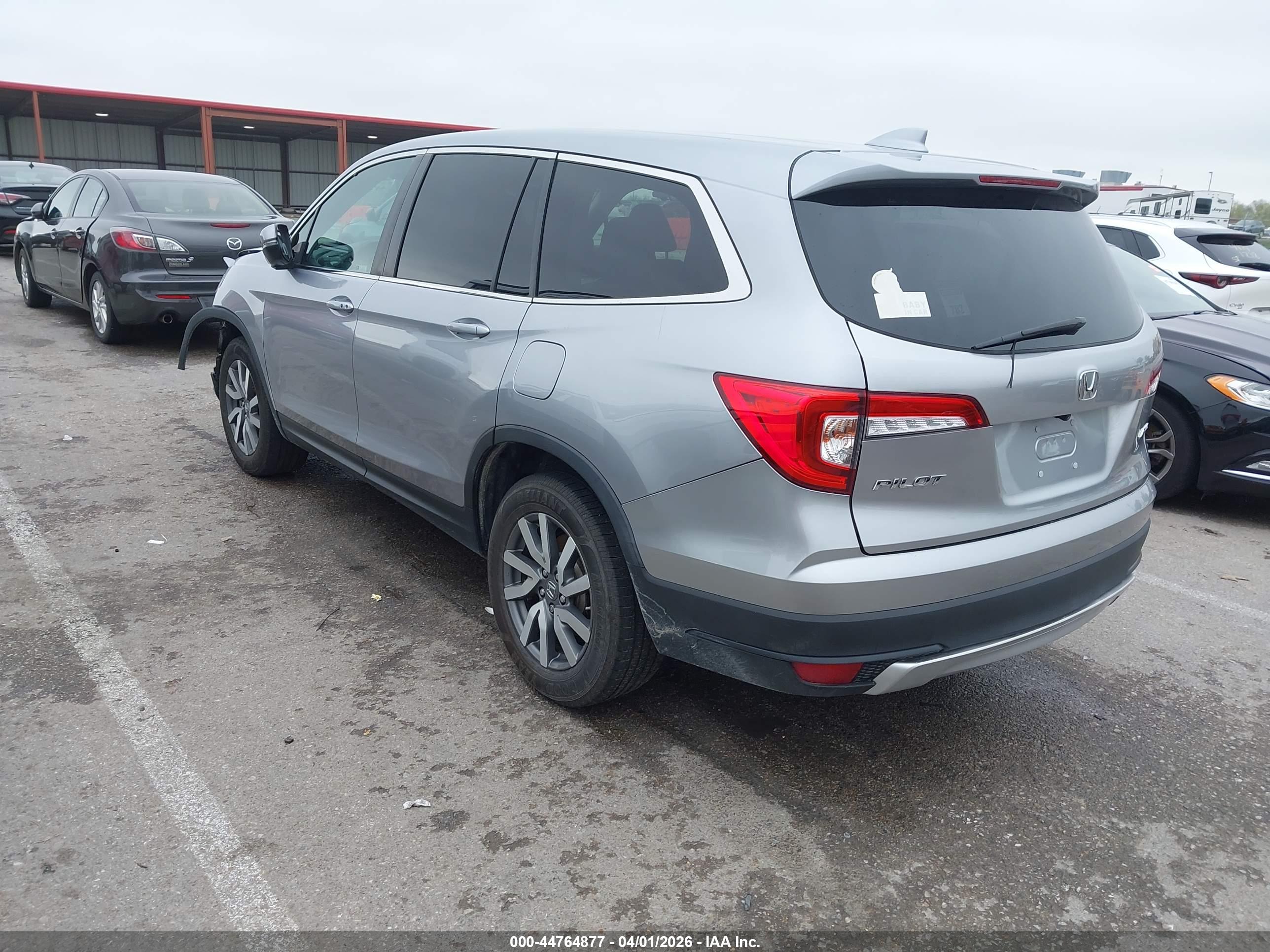 HONDA PILOT image 3