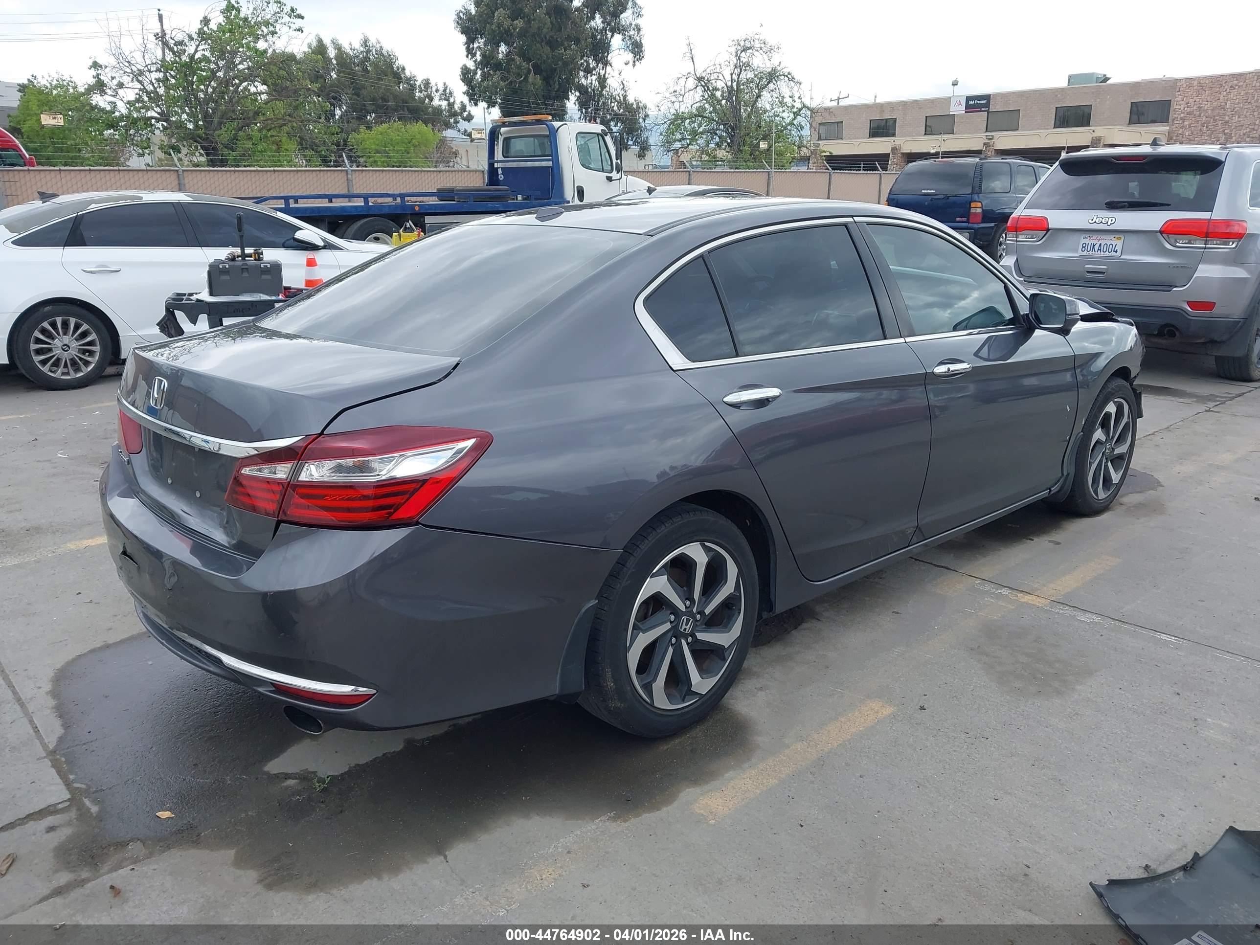 HONDA ACCORD image 4