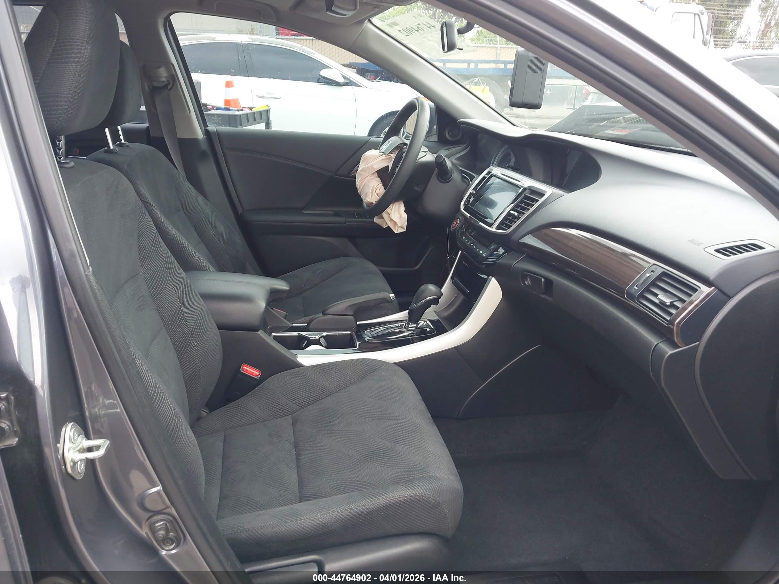 HONDA ACCORD image 5