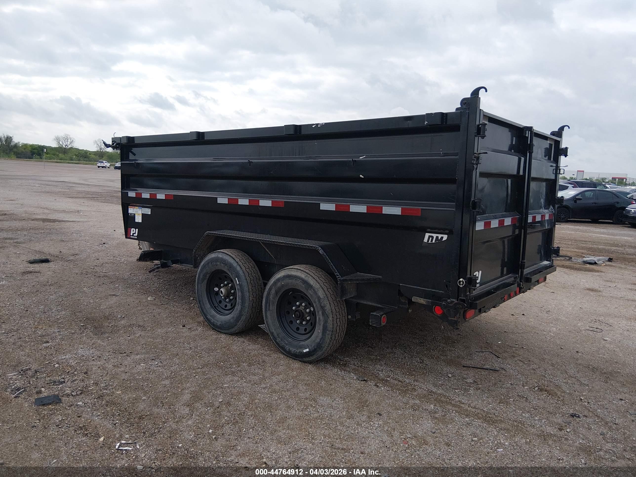 PJ TRAILERS image 3