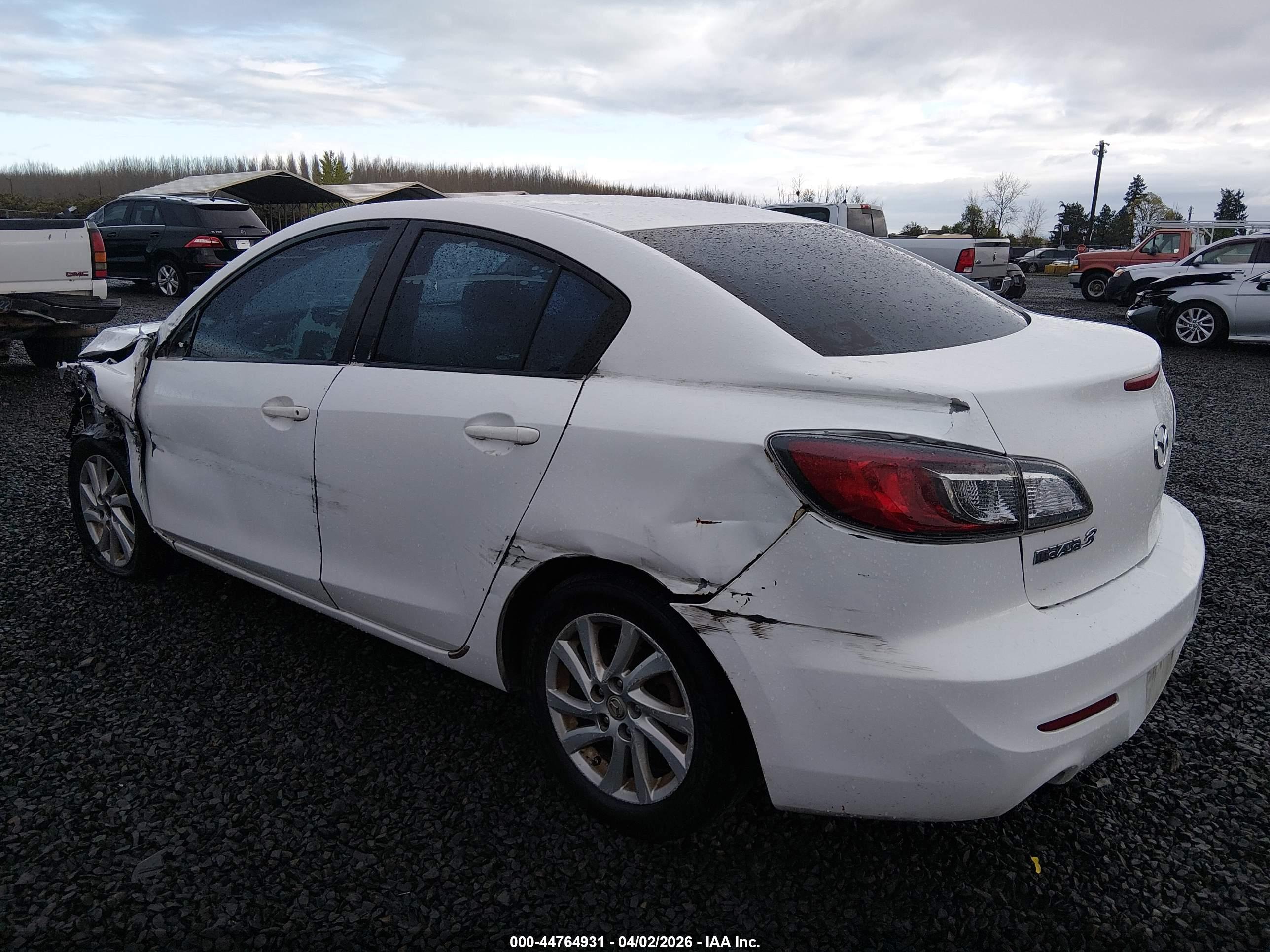 MAZDA MAZDA3 image 3