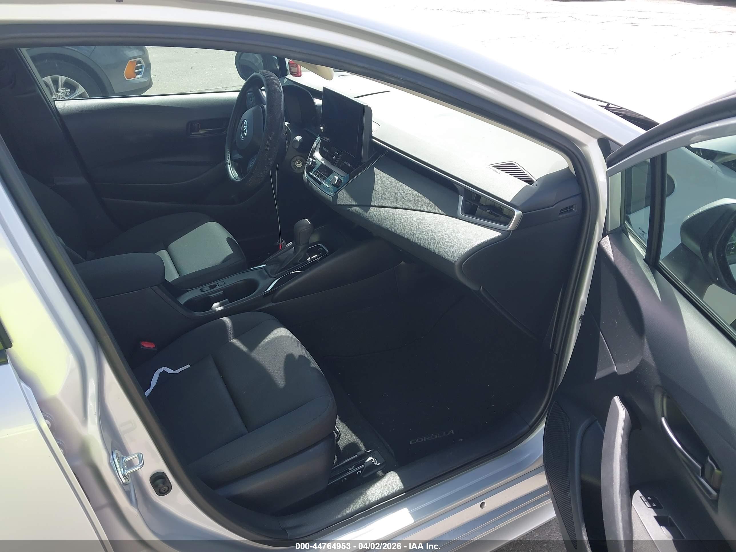 TOYOTA COROLLA image 5