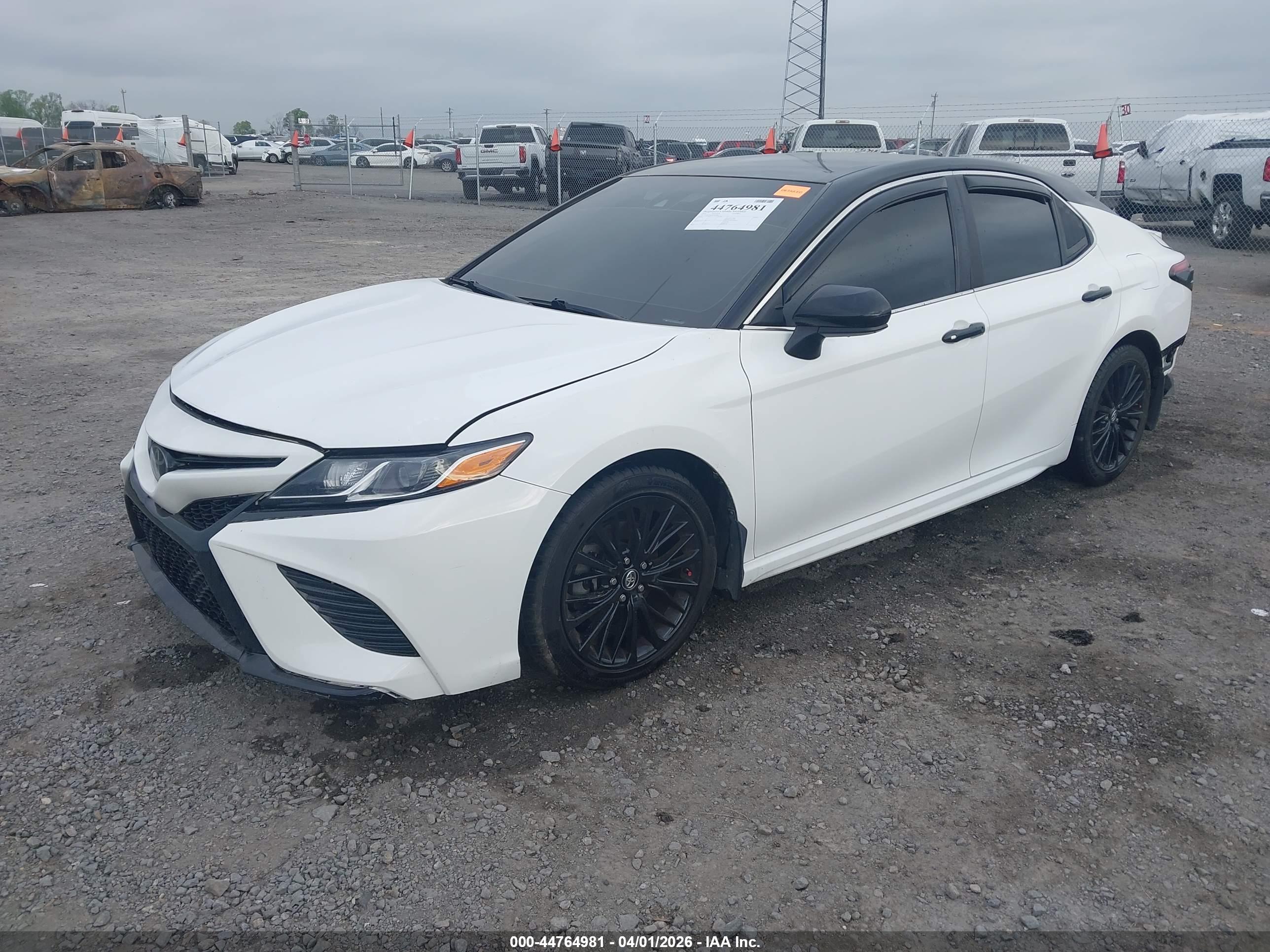 TOYOTA CAMRY image 2