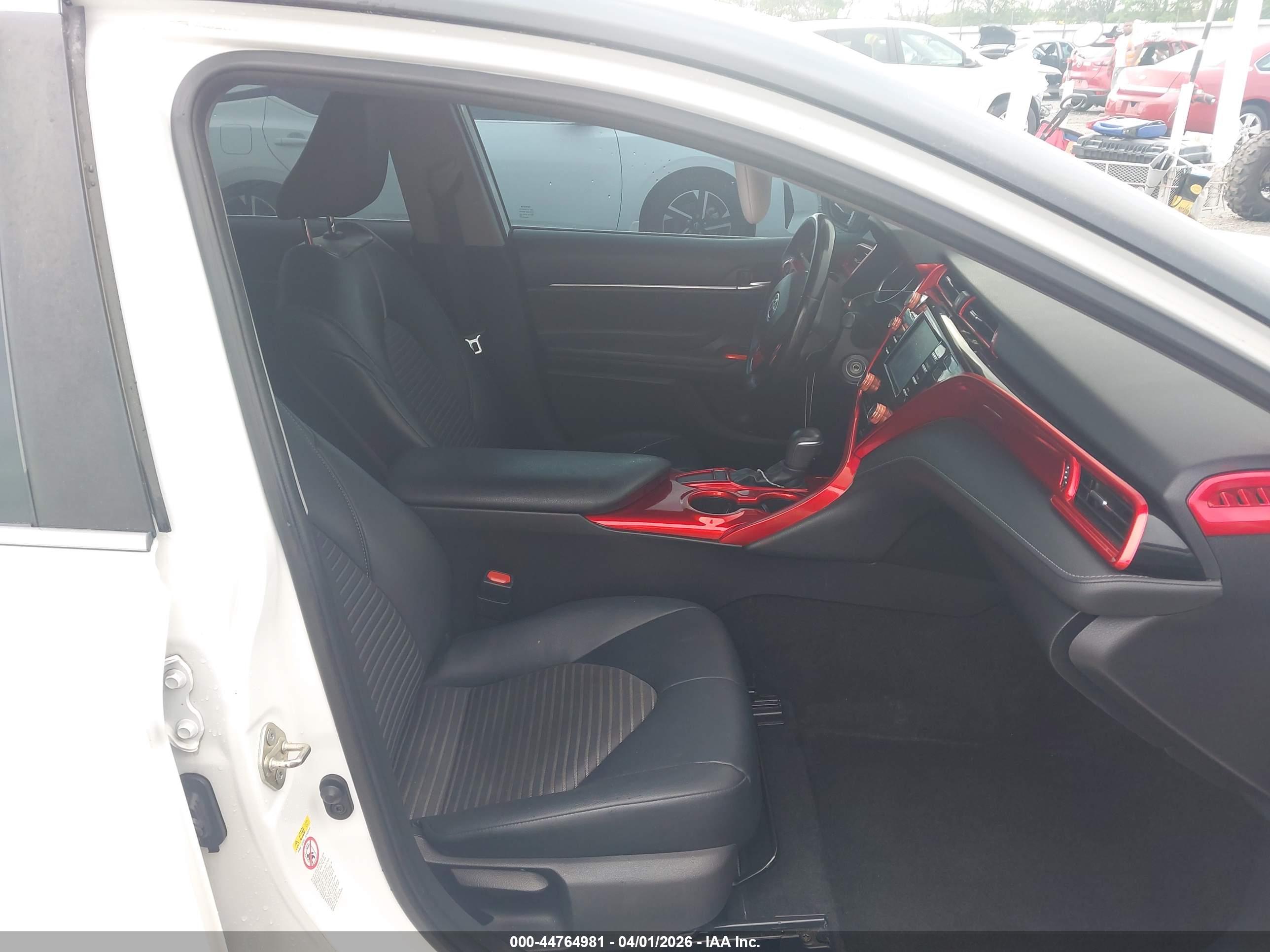 TOYOTA CAMRY image 5