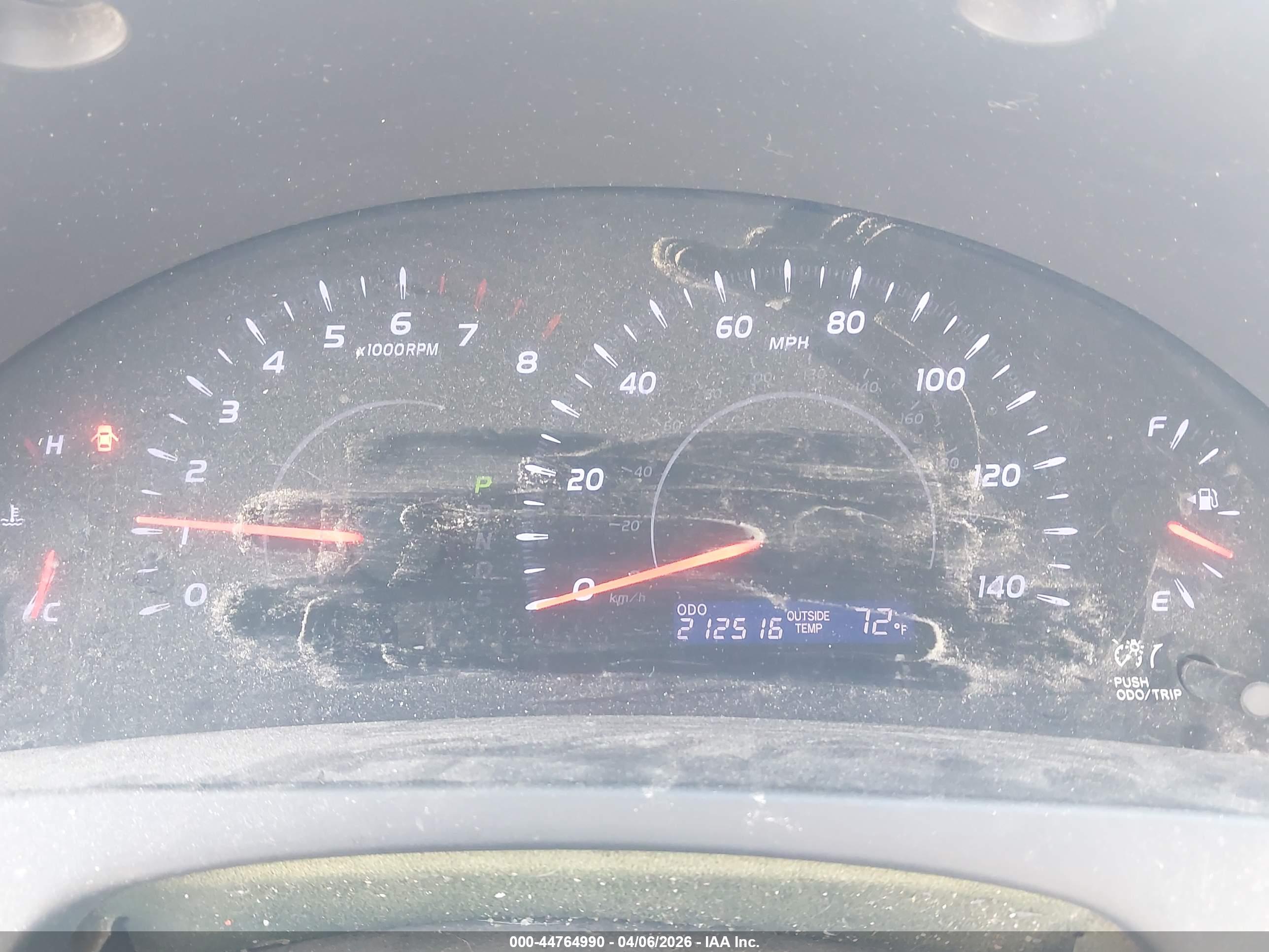 TOYOTA CAMRY image 7