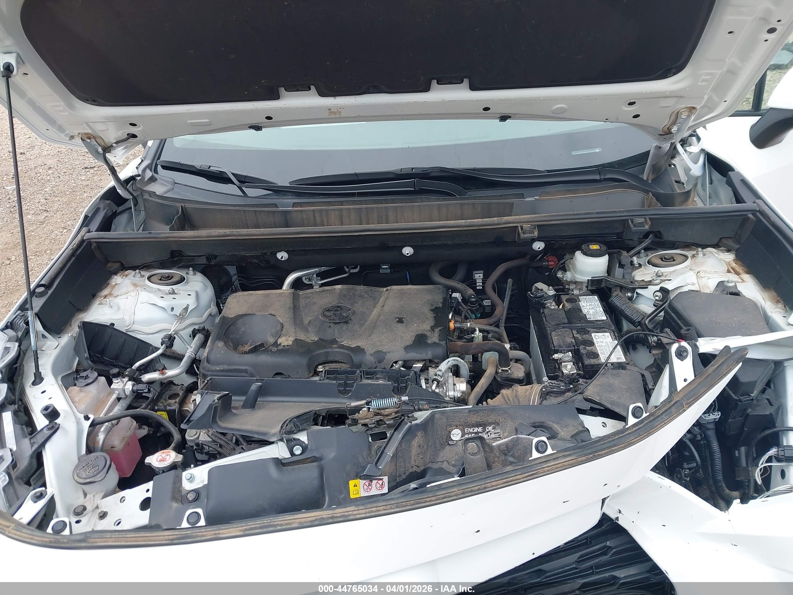 TOYOTA RAV4 image 10