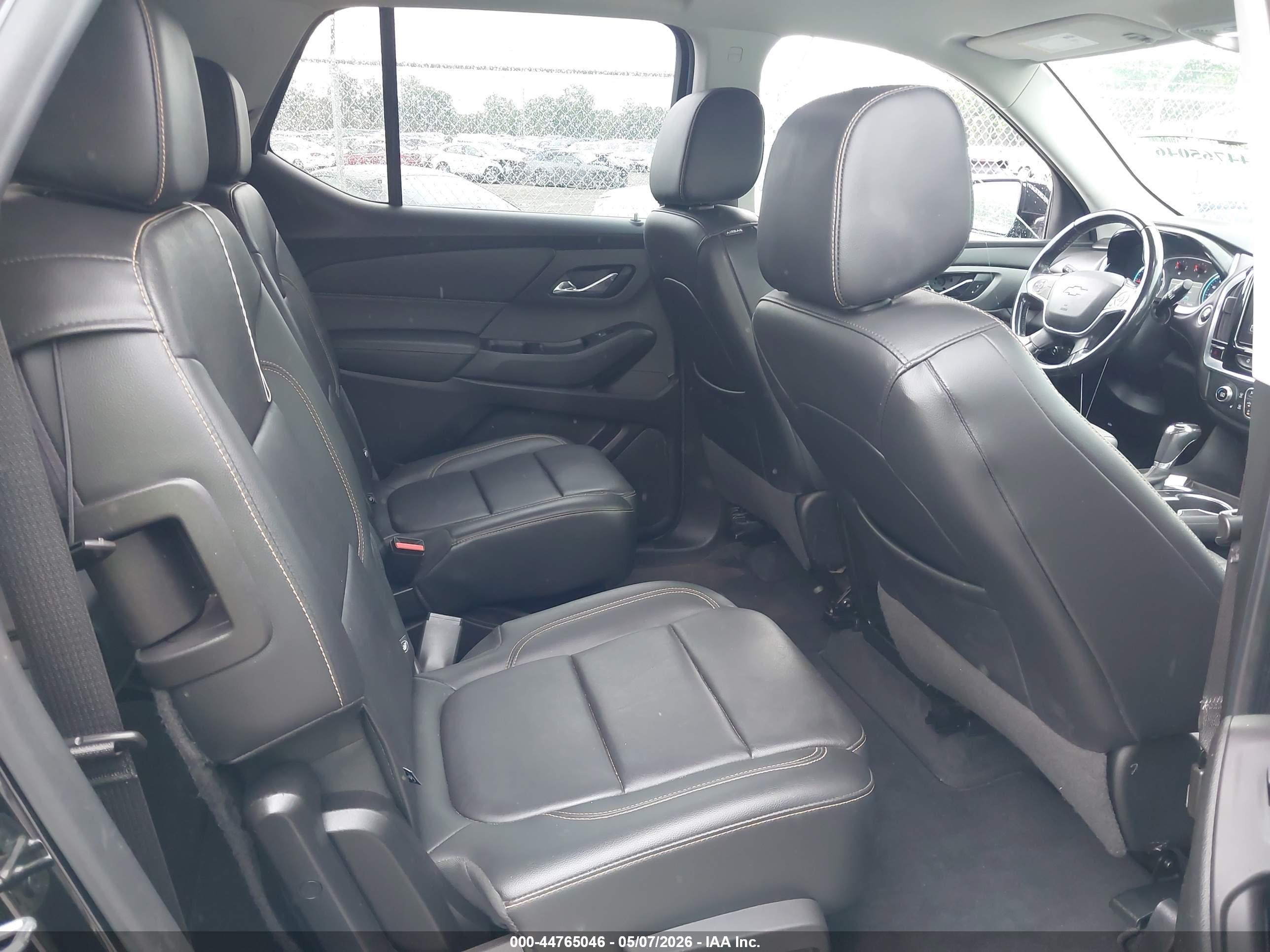 CHEVROLET TRAVERSE image 8